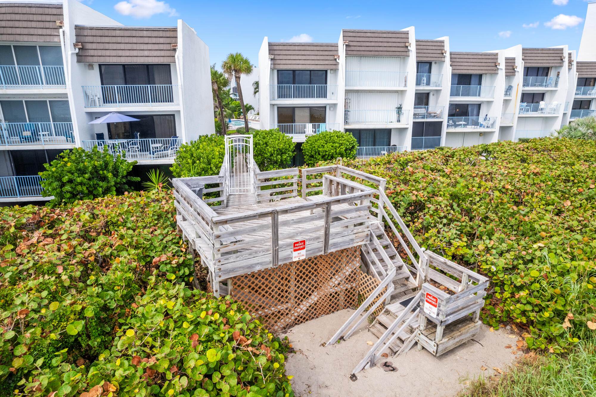 VILLA DEL SOL CONDOMINIUM - Residential