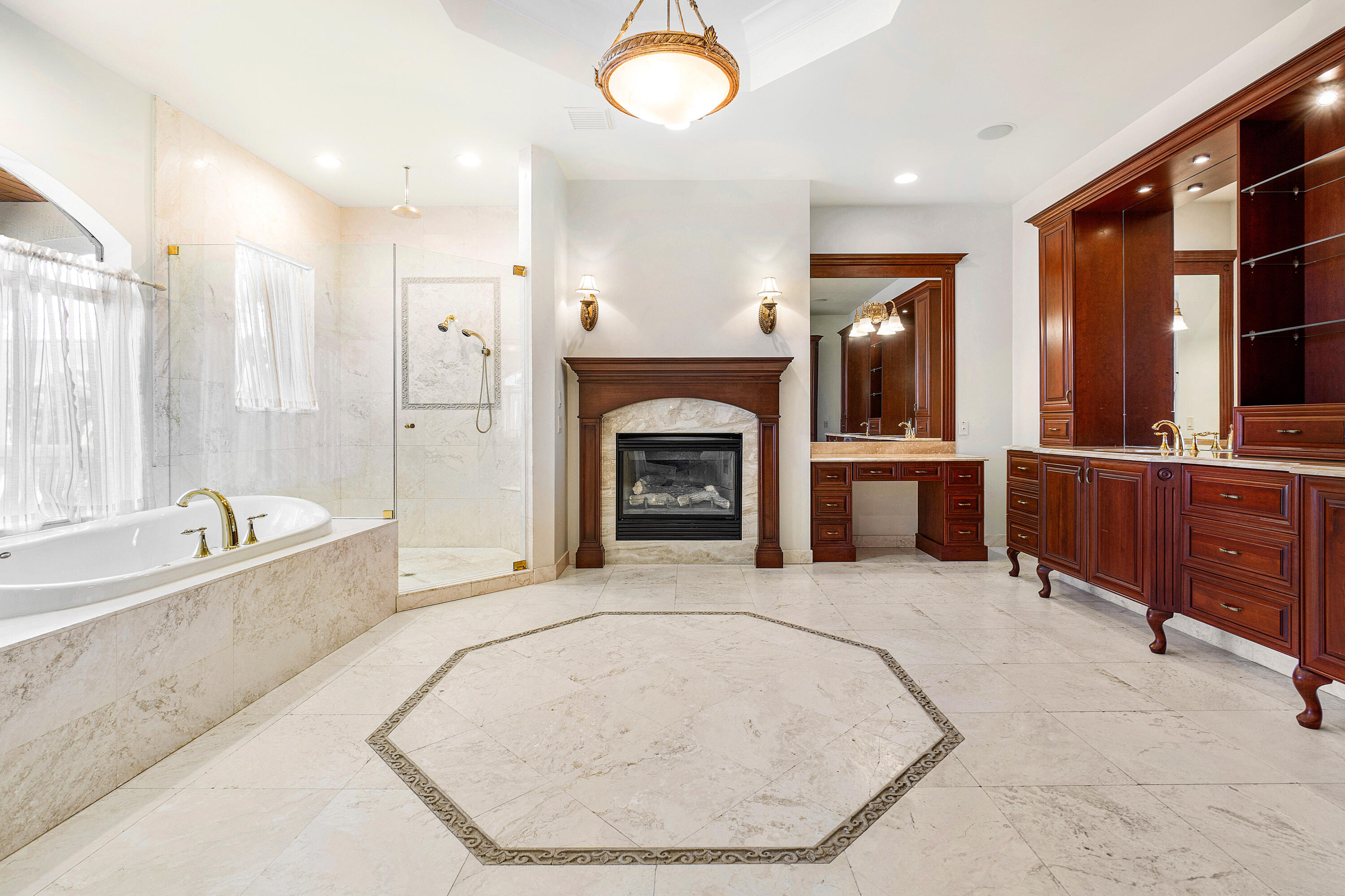 RIO DEL REY SHORES - Residential