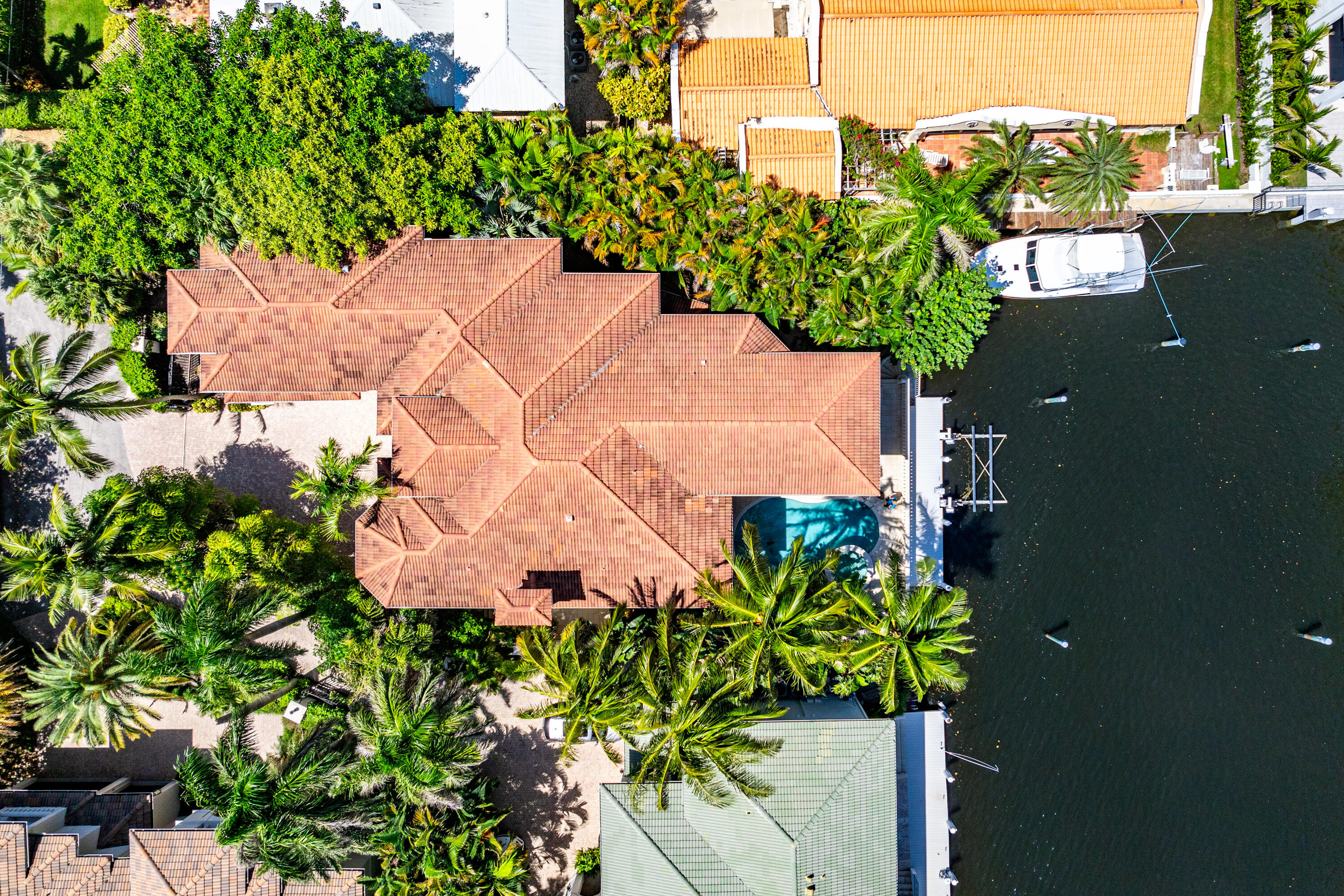RIO DEL REY SHORES - Residential