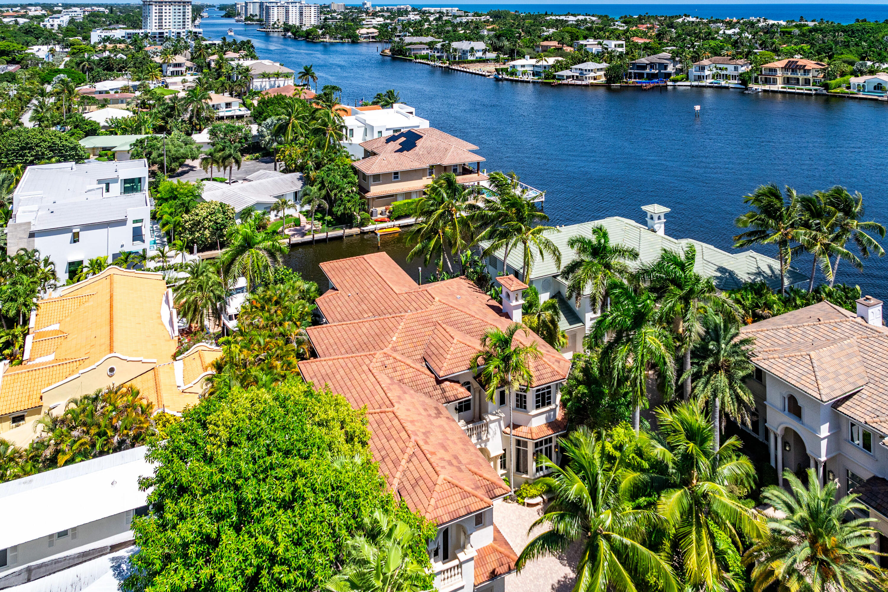RIO DEL REY SHORES - Residential