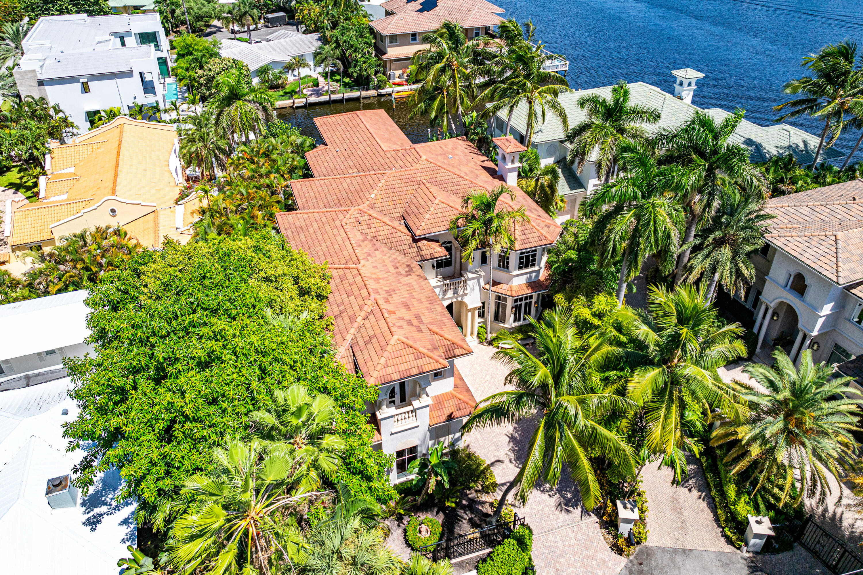 RIO DEL REY SHORES - Residential