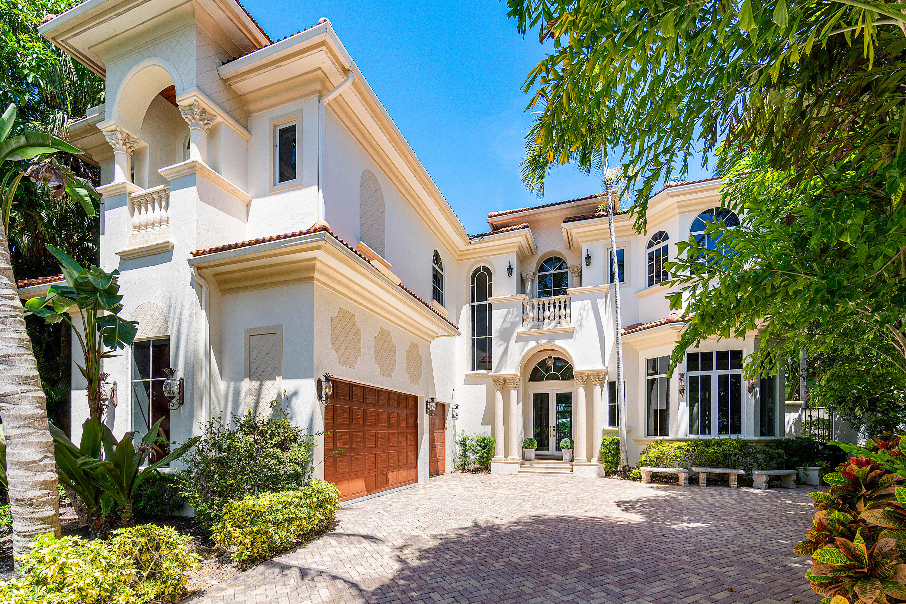 RIO DEL REY SHORES - Residential