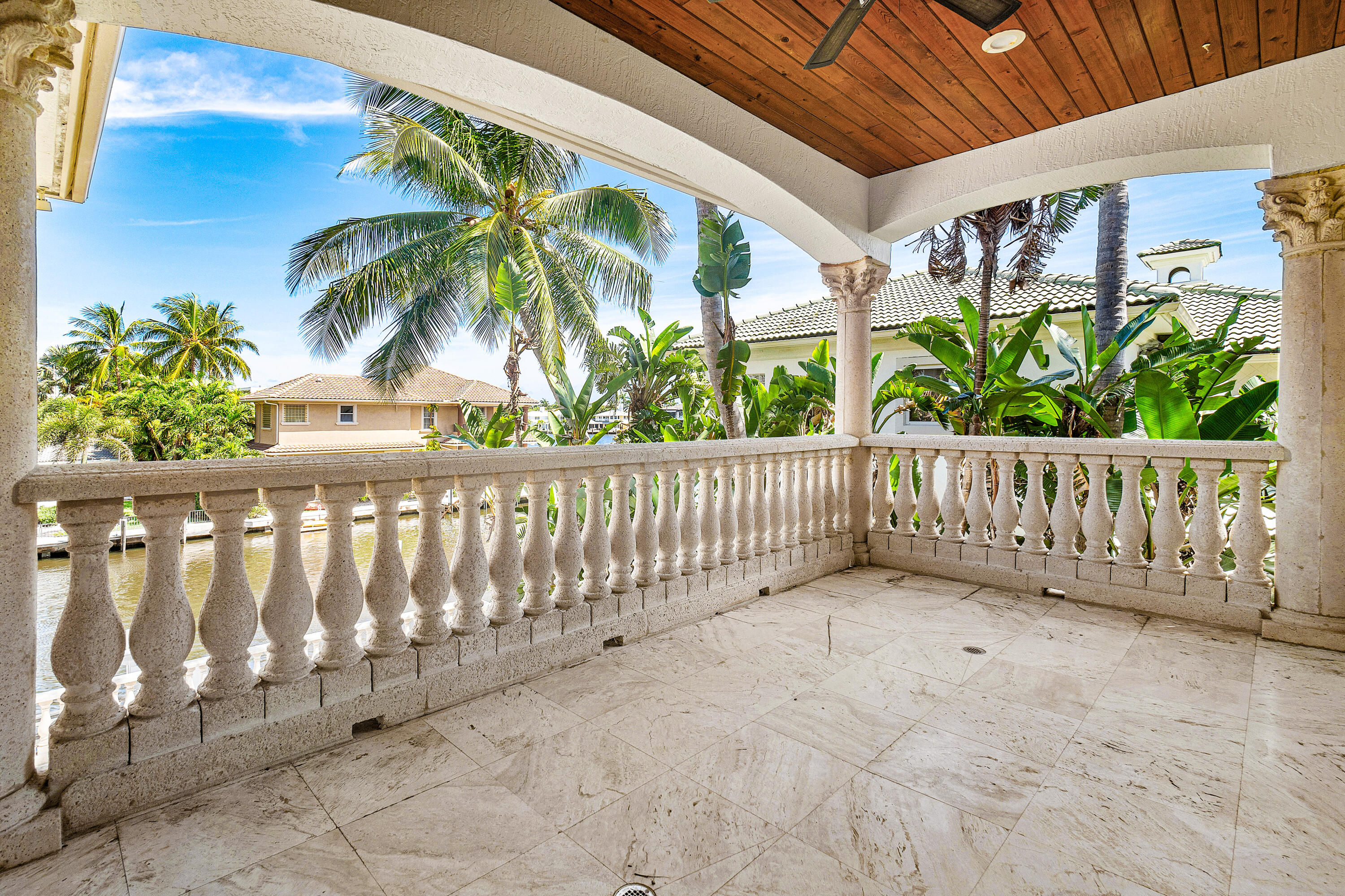 RIO DEL REY SHORES - Residential