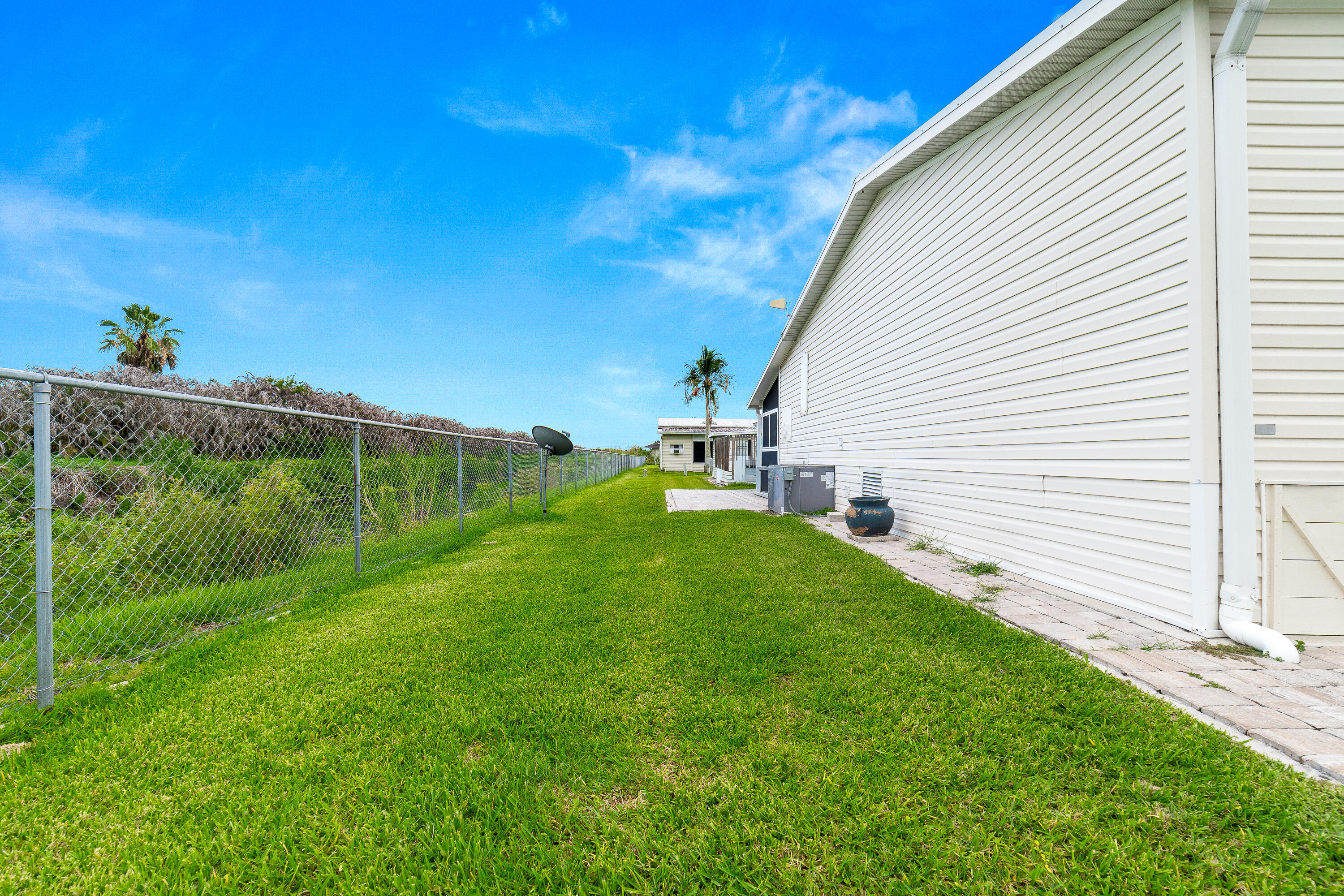 SEMINOLE COVE CONDOMINIUM - Residential