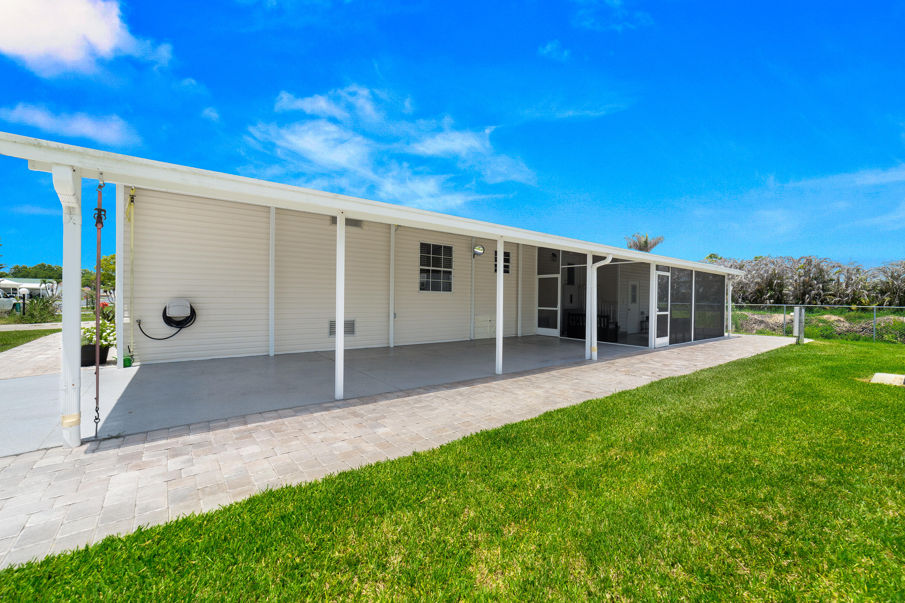 SEMINOLE COVE CONDOMINIUM - Residential