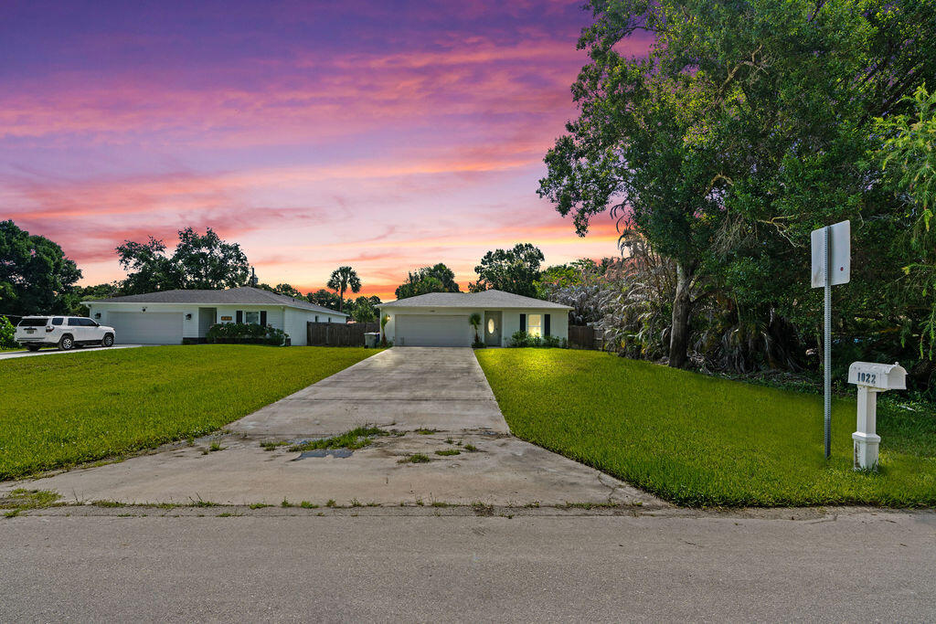 Welcome to this charming three-bedroom, two-bathroom single-family residence nestled in Malaluka Gardens, Vero Beach. Offering 1,294 square feet of thoughtfully designed living space on one comfortable floor, this home provides efficient layouts perfect for modern living. The two-car garage offers convenient storage and vehicle protection. Whether you're seeking a streamlined residence or a practical investment property, this well-proportioned home in an established community delivers the functionality and accessibility homeowners appreciate.