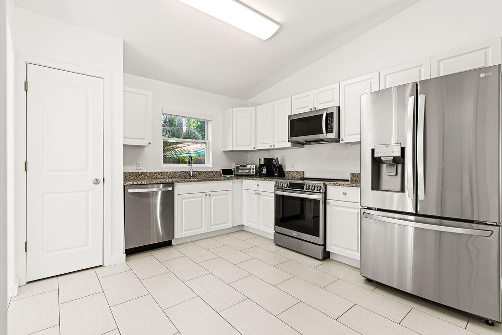 MALALUKA GARDENS - Residential