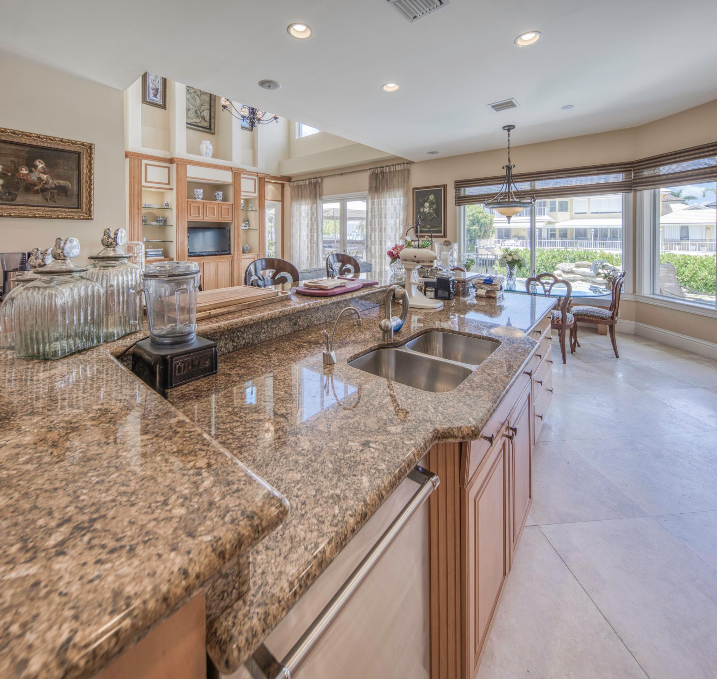 TROPIC ISLE 2ND SEC - Residential