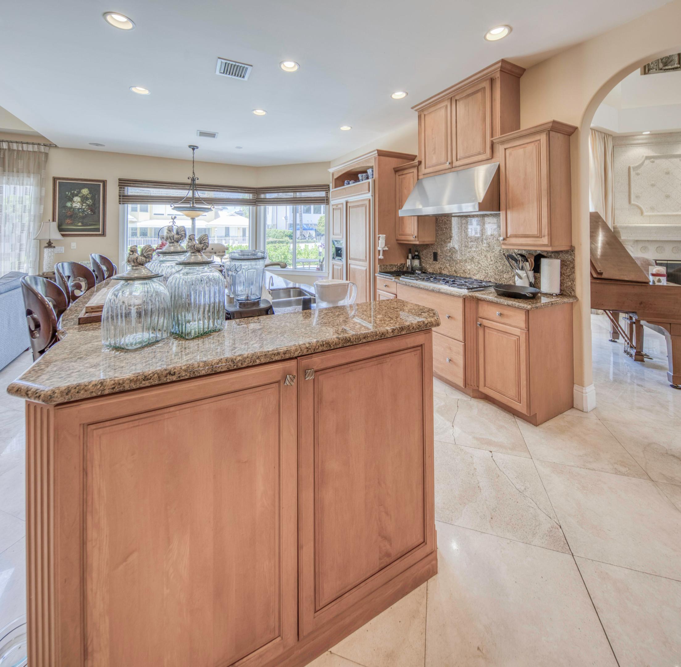 TROPIC ISLE 2ND SEC - Residential