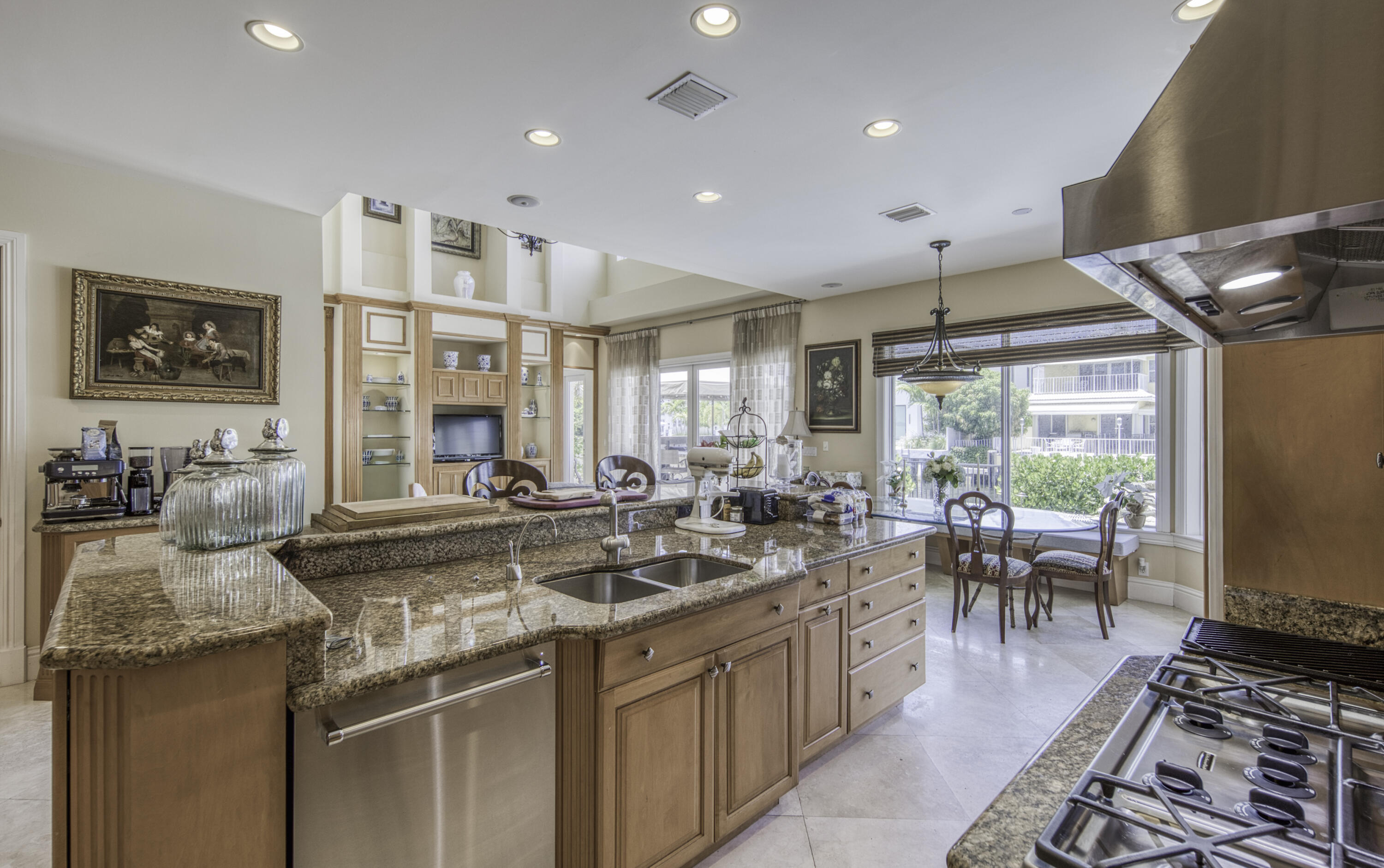 TROPIC ISLE 2ND SEC - Residential