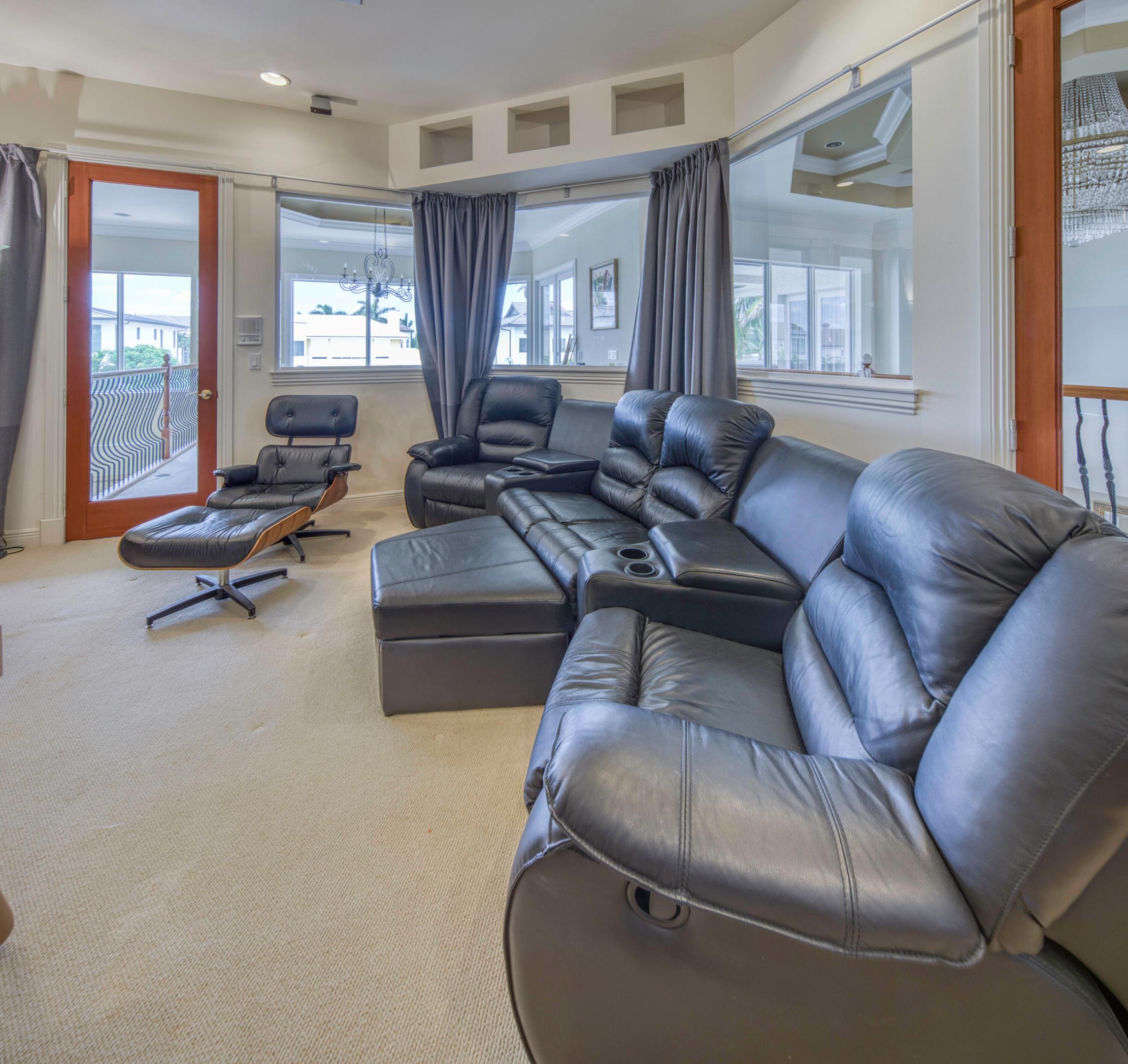 TROPIC ISLE 2ND SEC - Residential