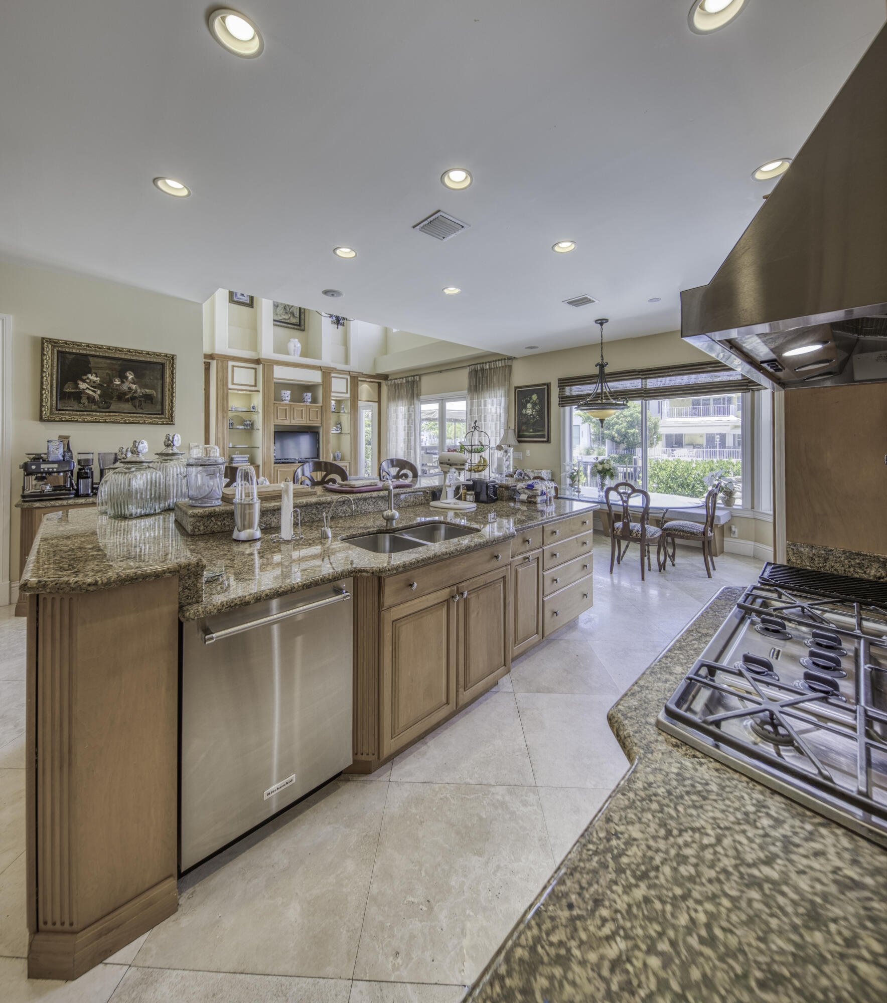 TROPIC ISLE 2ND SEC - Residential