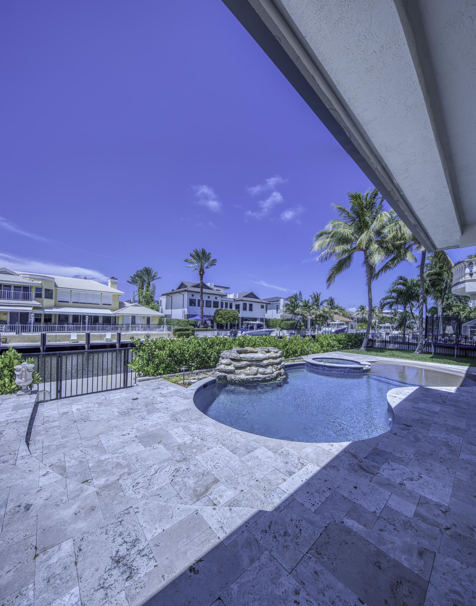 TROPIC ISLE 2ND SEC - Residential