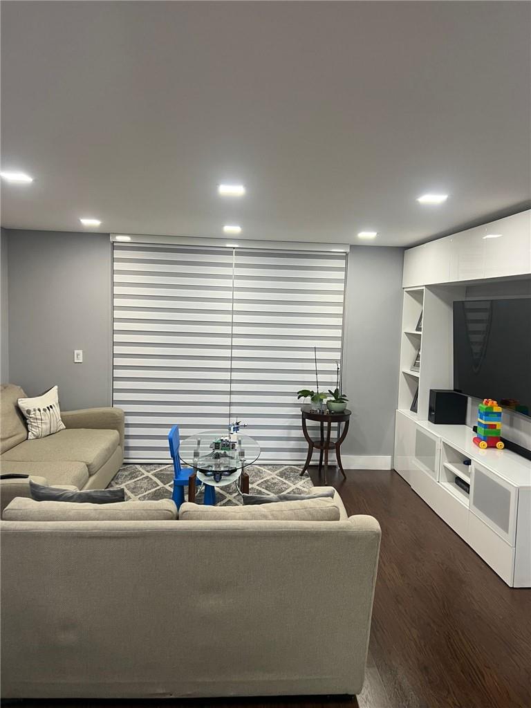 Palm Spring I - Residential