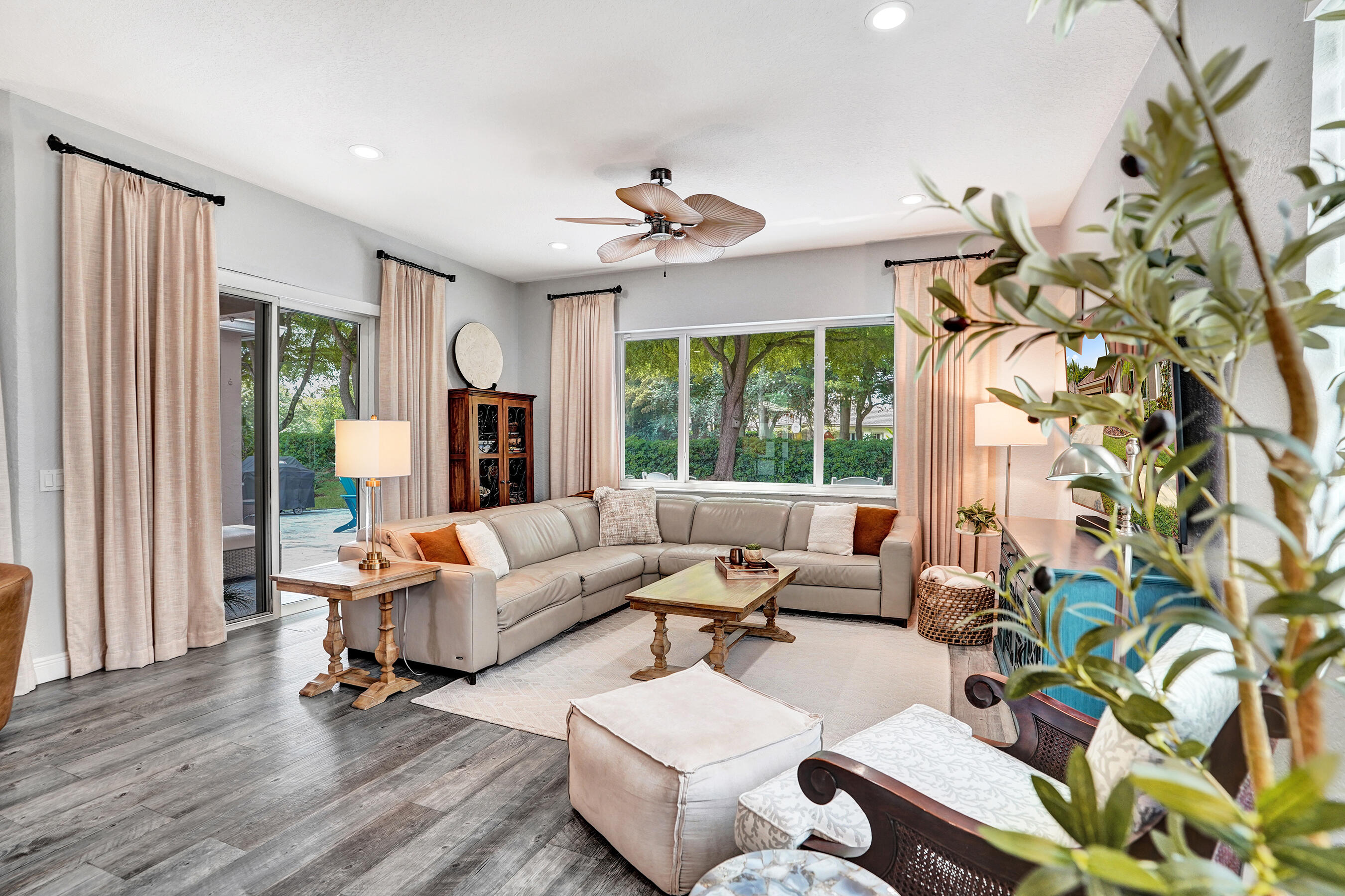 SAVANNA - Residential