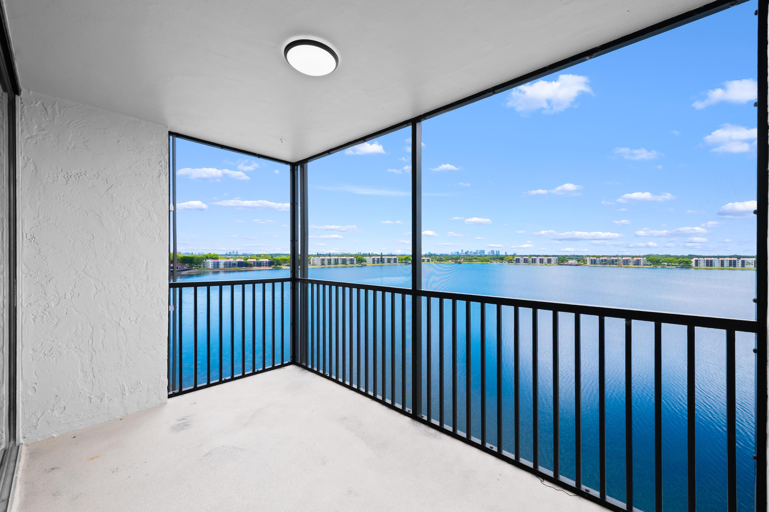 LAKE EMERALD CONDOMINIUM NO - Residential Lease