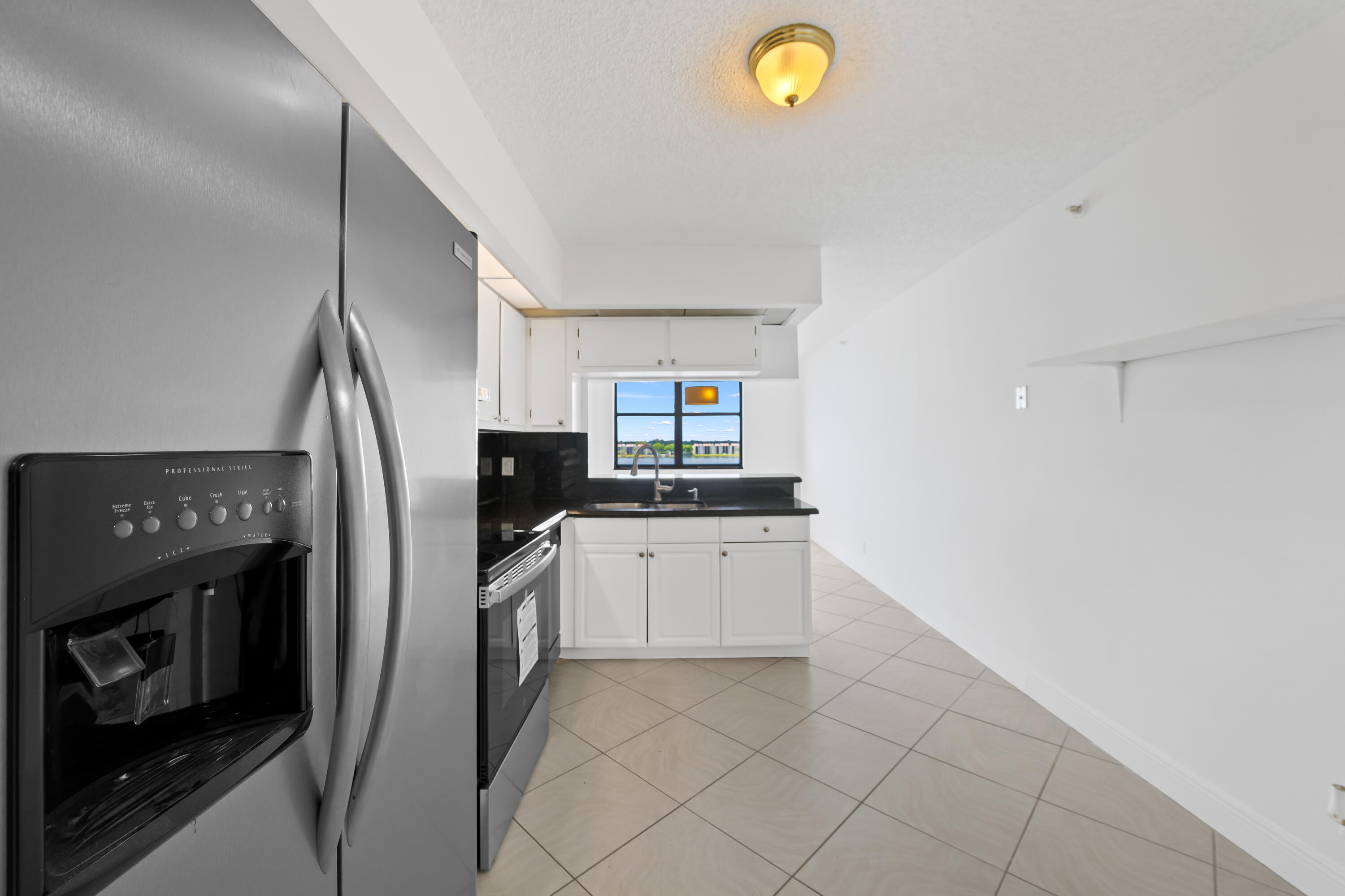 LAKE EMERALD CONDOMINIUM NO - Residential Lease