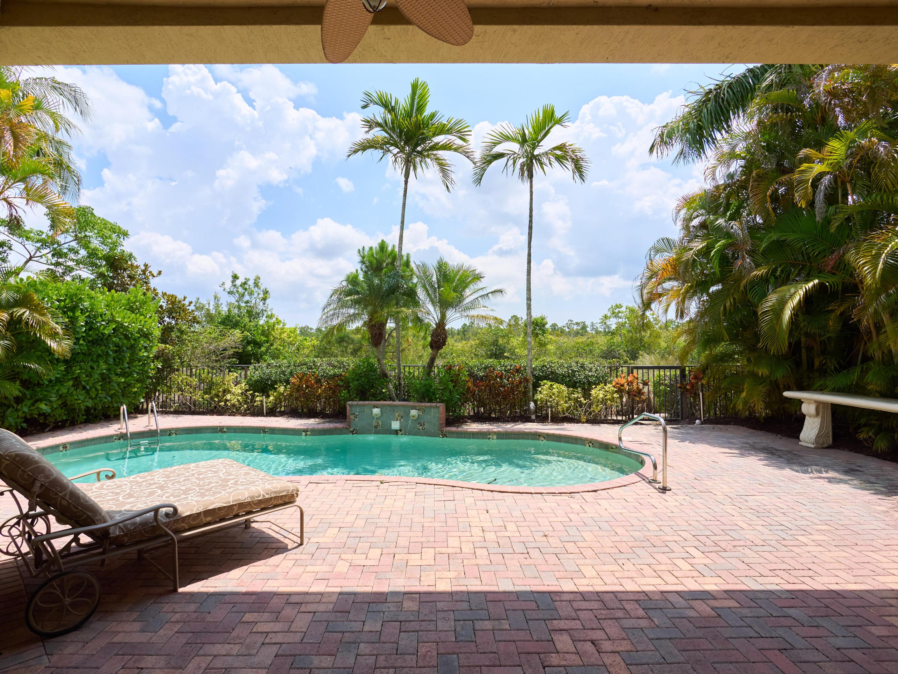 Ibis Golf & Country Club - The Woodlands - Residential