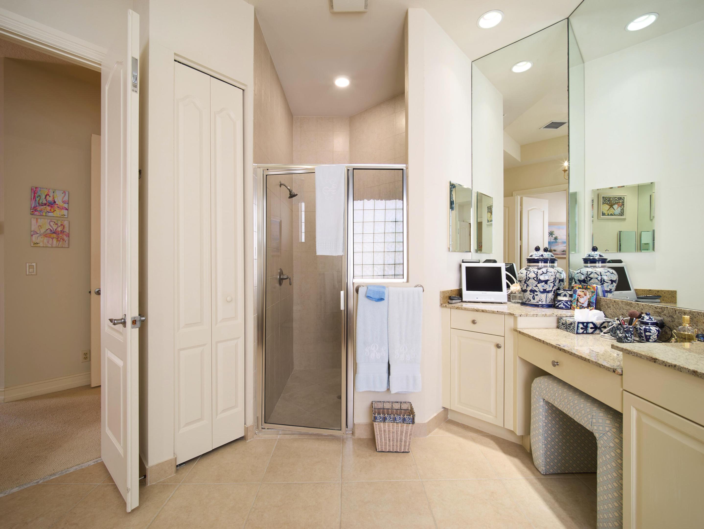 Ibis Golf & Country Club - The Woodlands - Residential
