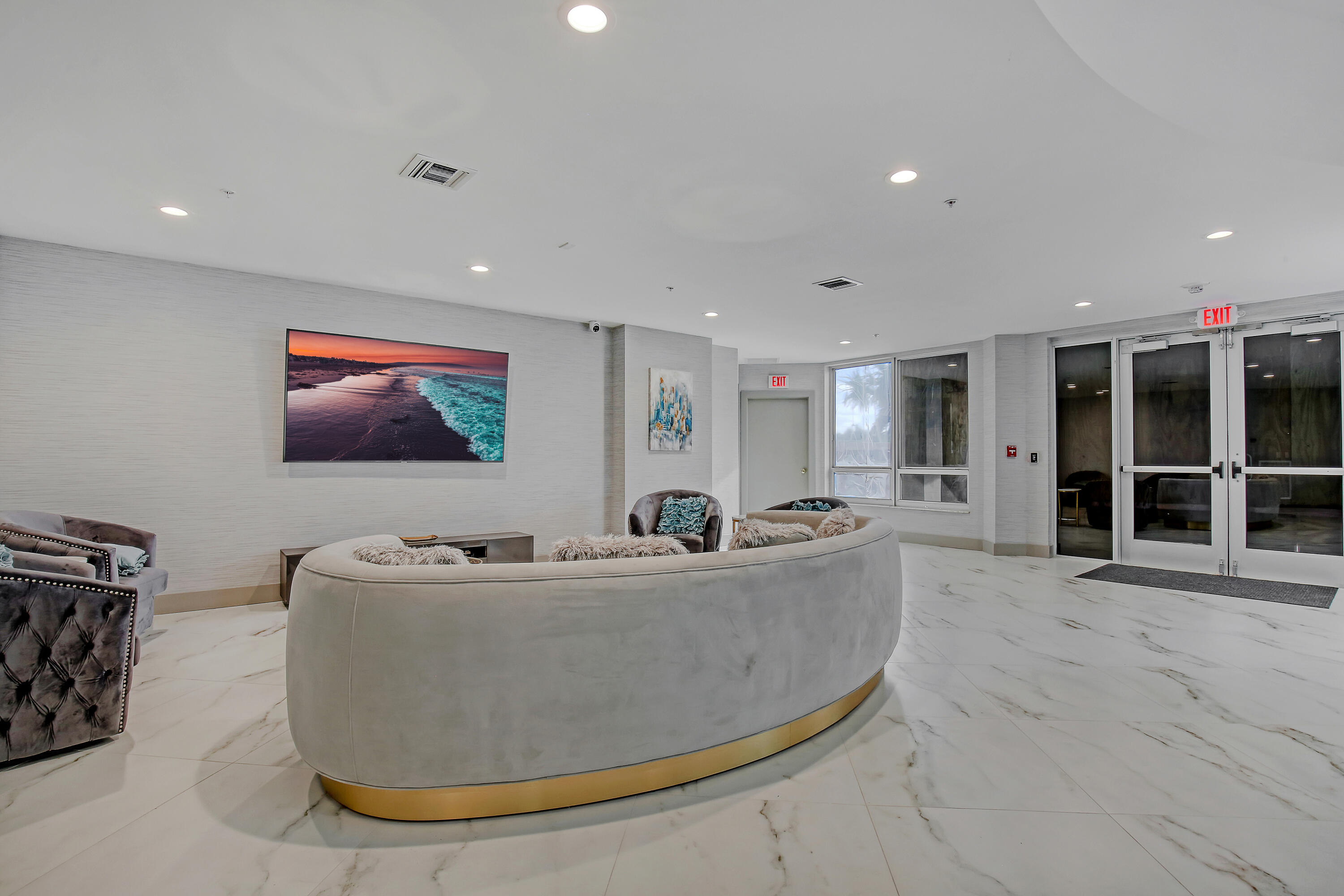 CORNICHE CONDO - Residential Lease