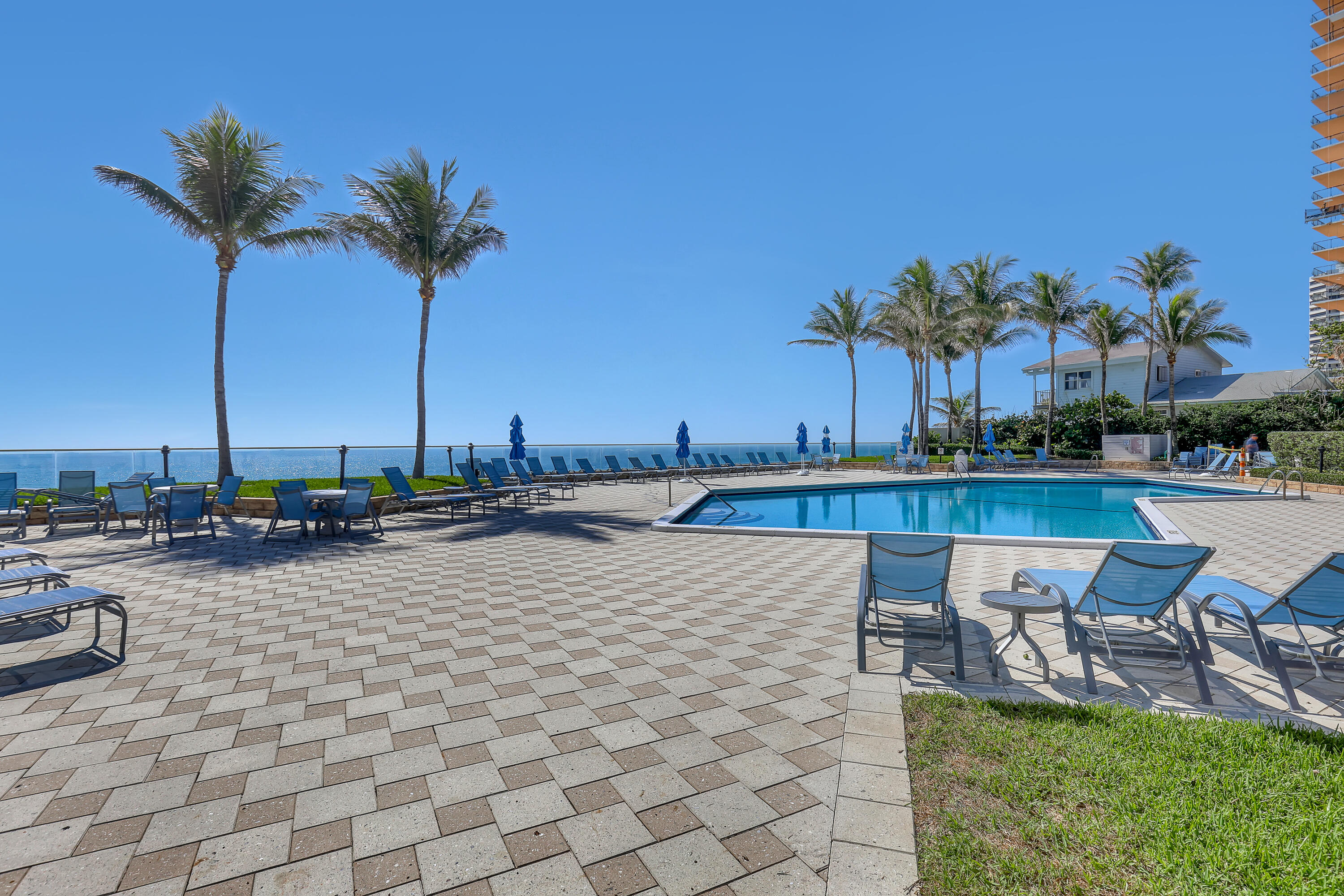 CORNICHE CONDO - Residential Lease