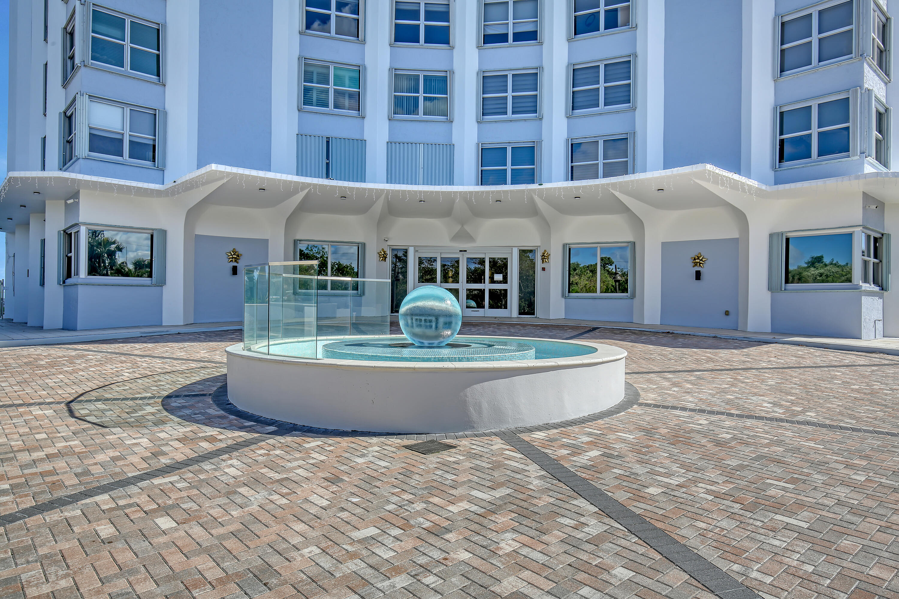 CORNICHE CONDO - Residential Lease
