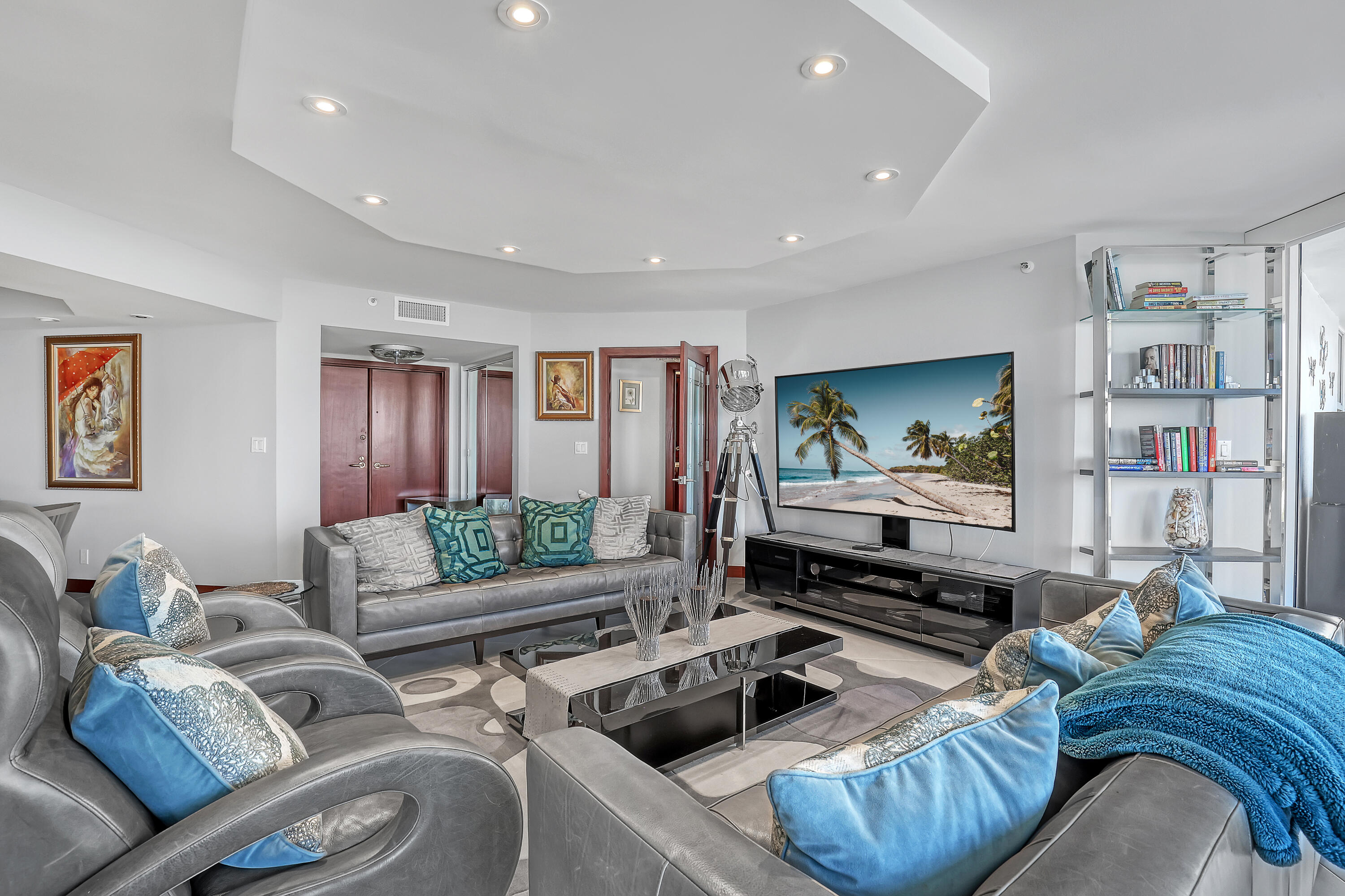 CORNICHE CONDO - Residential Lease