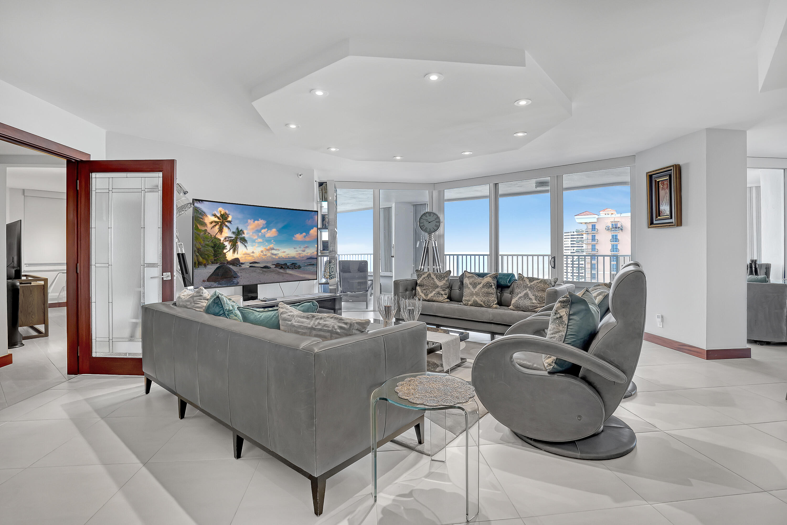 CORNICHE CONDO - Residential Lease