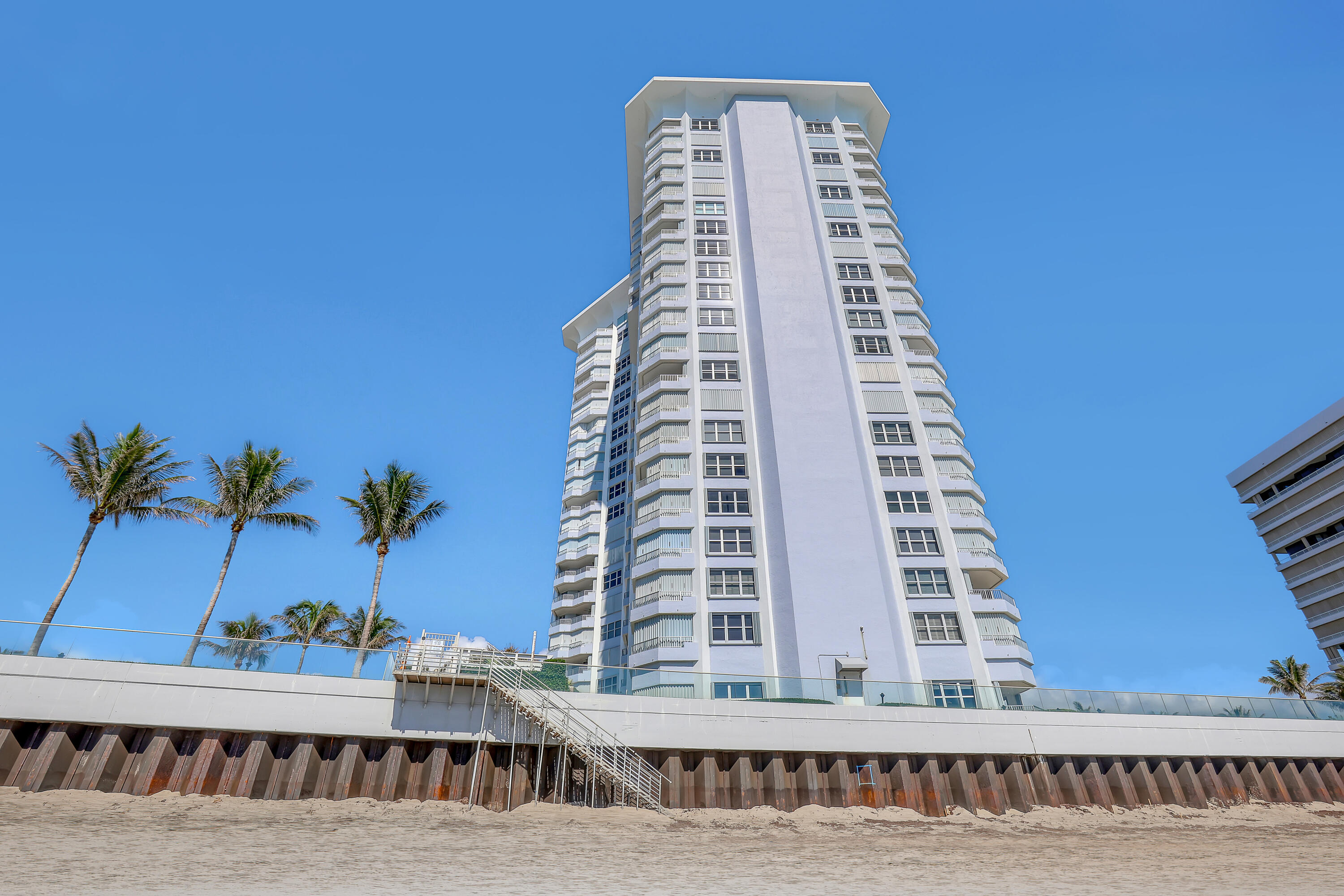 CORNICHE CONDO - Residential Lease