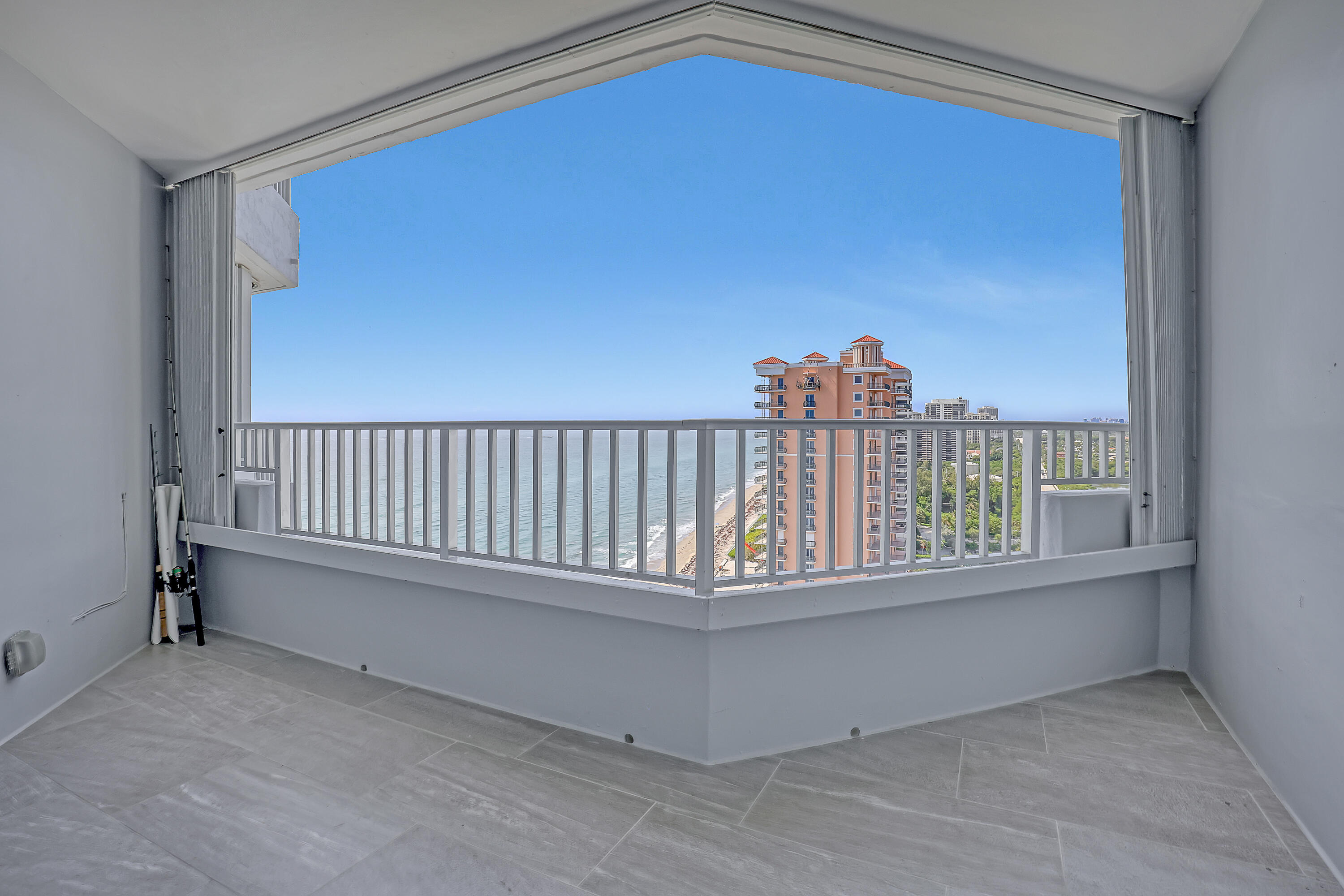 CORNICHE CONDO - Residential Lease