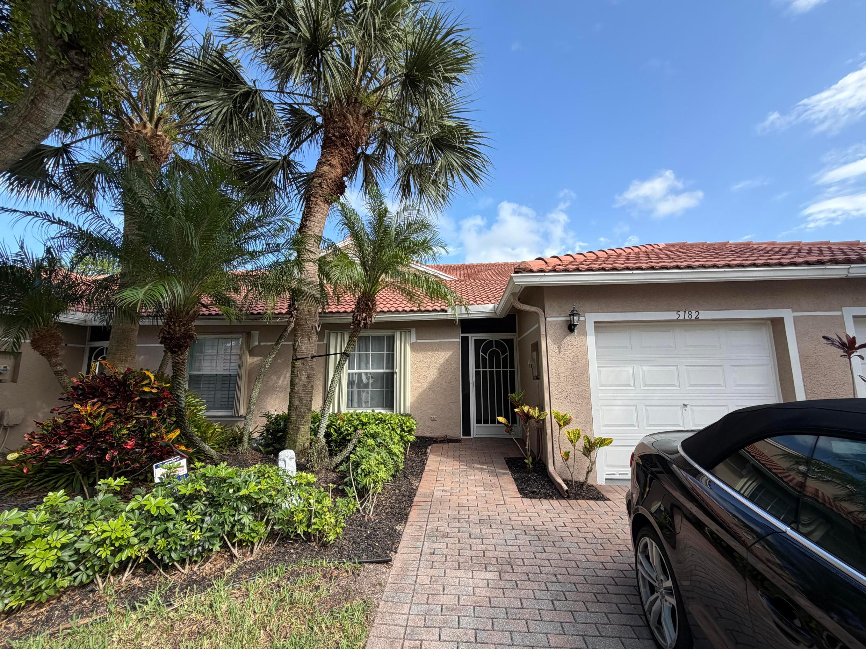 TUSCANY BAY - Residential