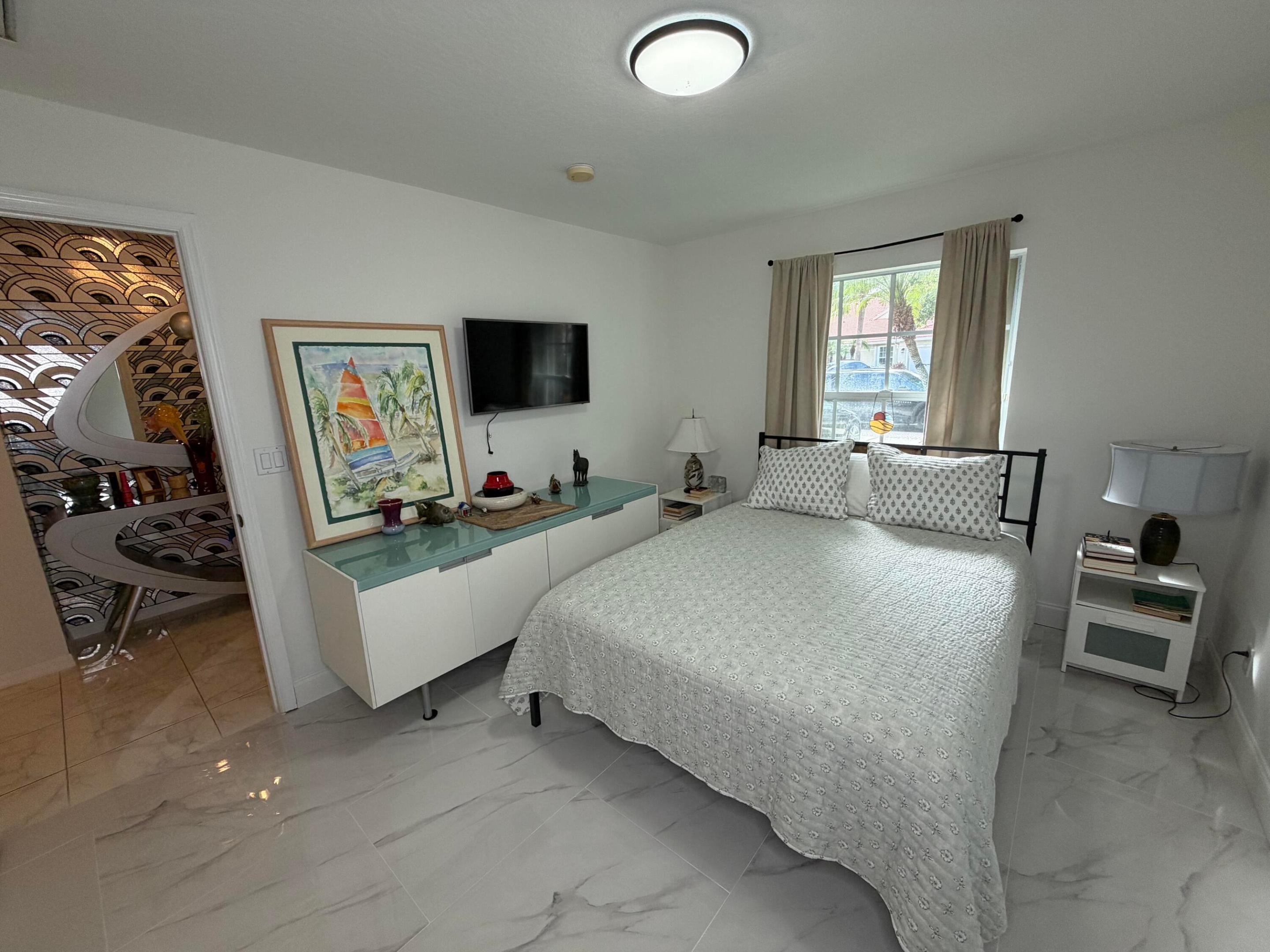 TUSCANY BAY - Residential