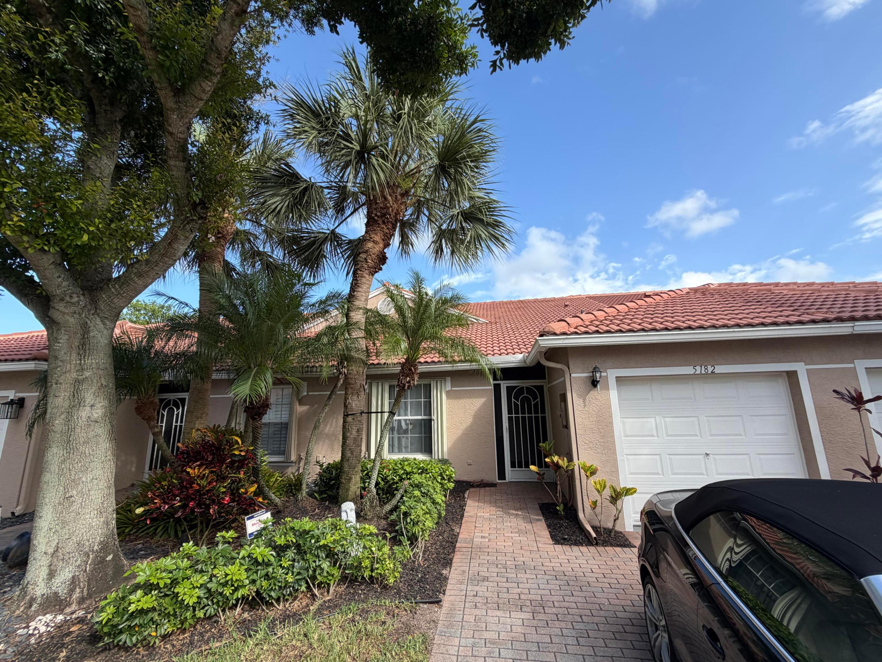 TUSCANY BAY - Residential