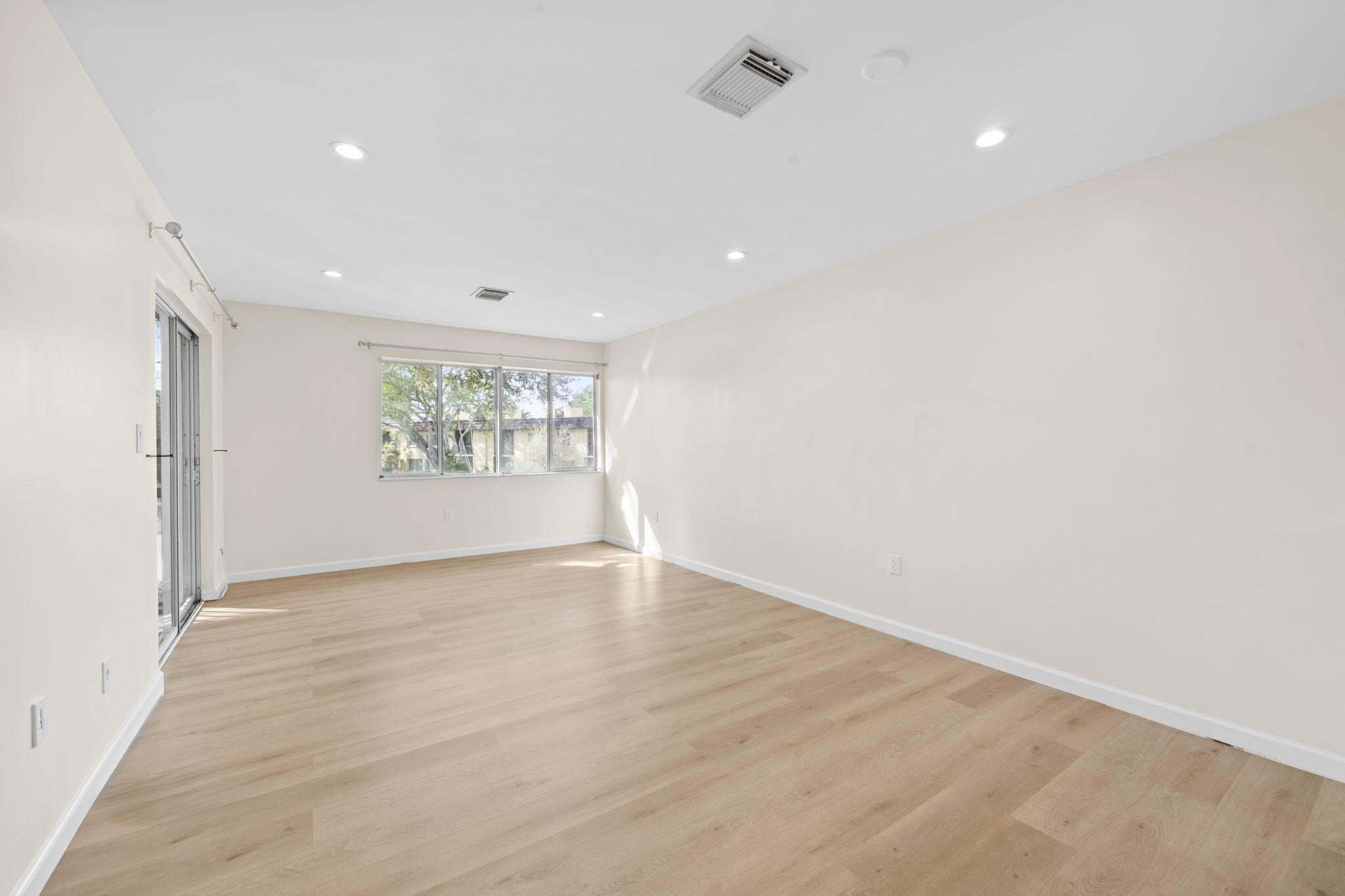 BOCA TERRACE CONDO PH I AND II OR261 - Residential