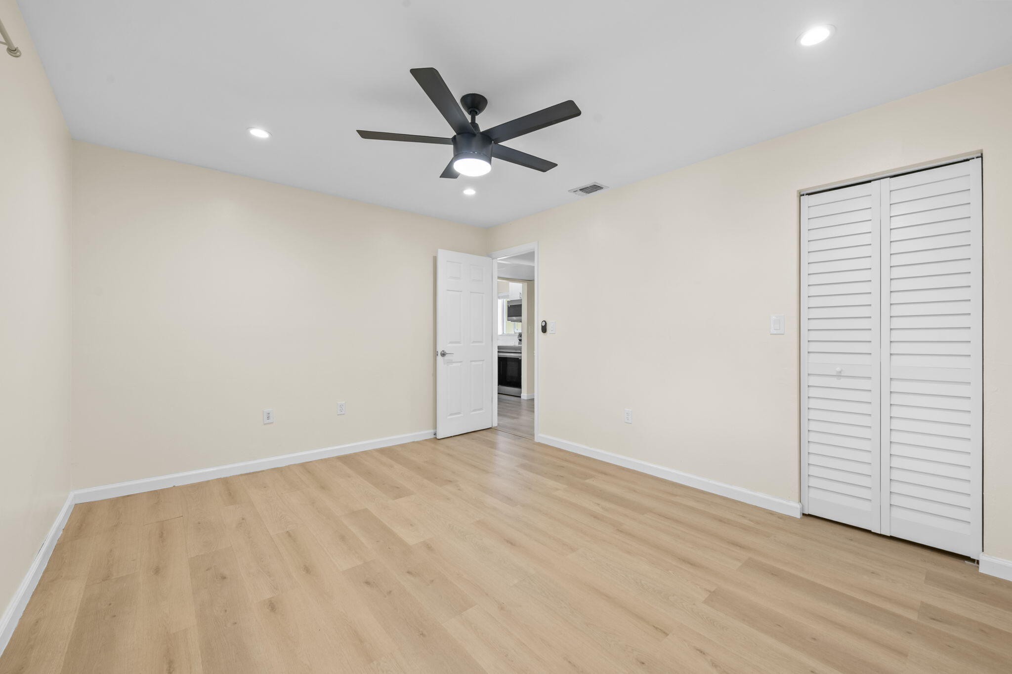BOCA TERRACE CONDO PH I AND II OR261 - Residential