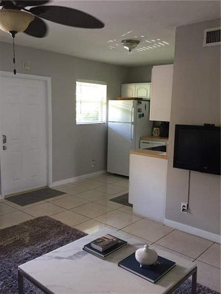 WILTON COMMONS CONDOMINIUM - Residential