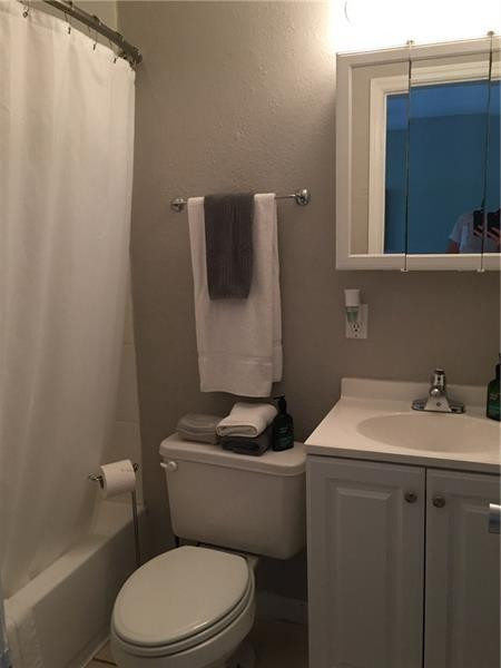 WILTON COMMONS CONDOMINIUM - Residential