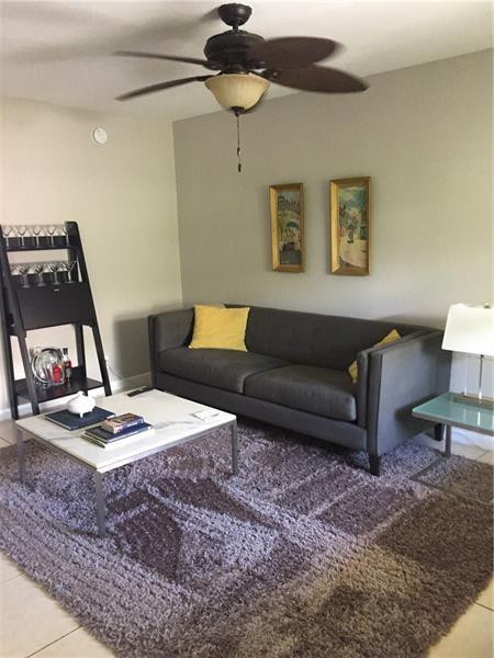WILTON COMMONS CONDOMINIUM - Residential