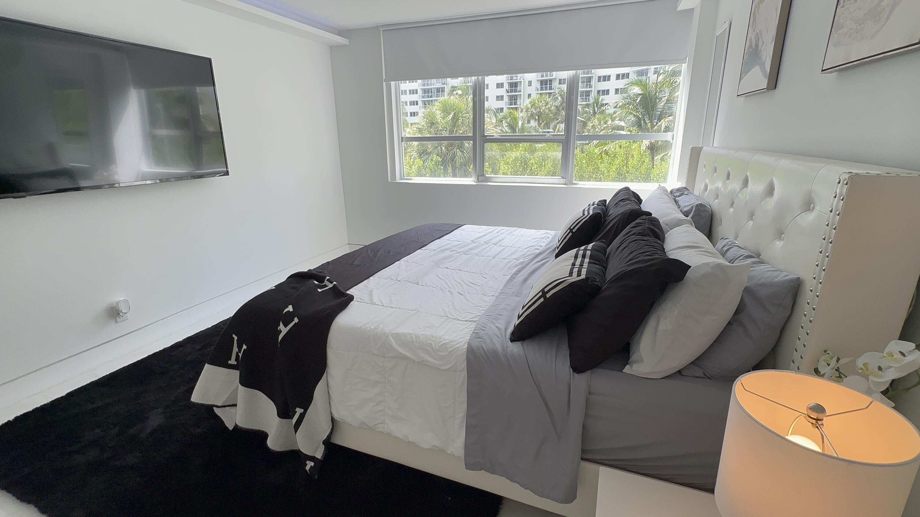 FLAMINGO SOUTH - Residential