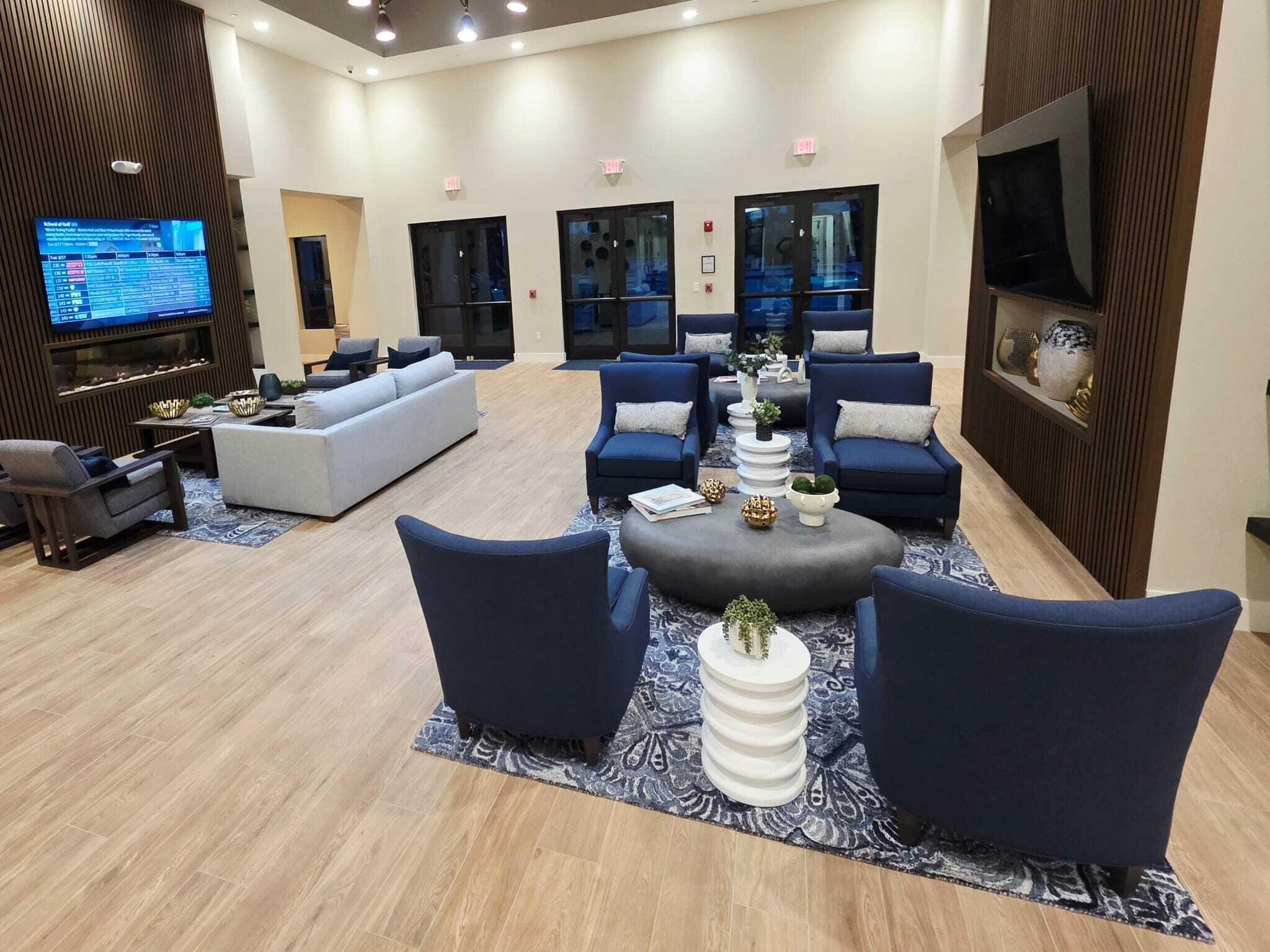 PALM GREENS AT VILLA DEL RAY CONDO II - Residential Lease