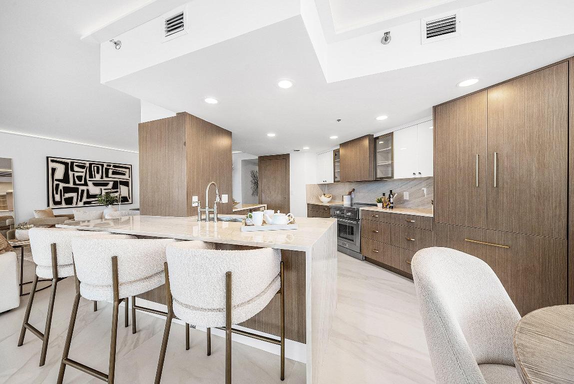 PLAZA OF THE PALM BEACHES CONDO - Residential