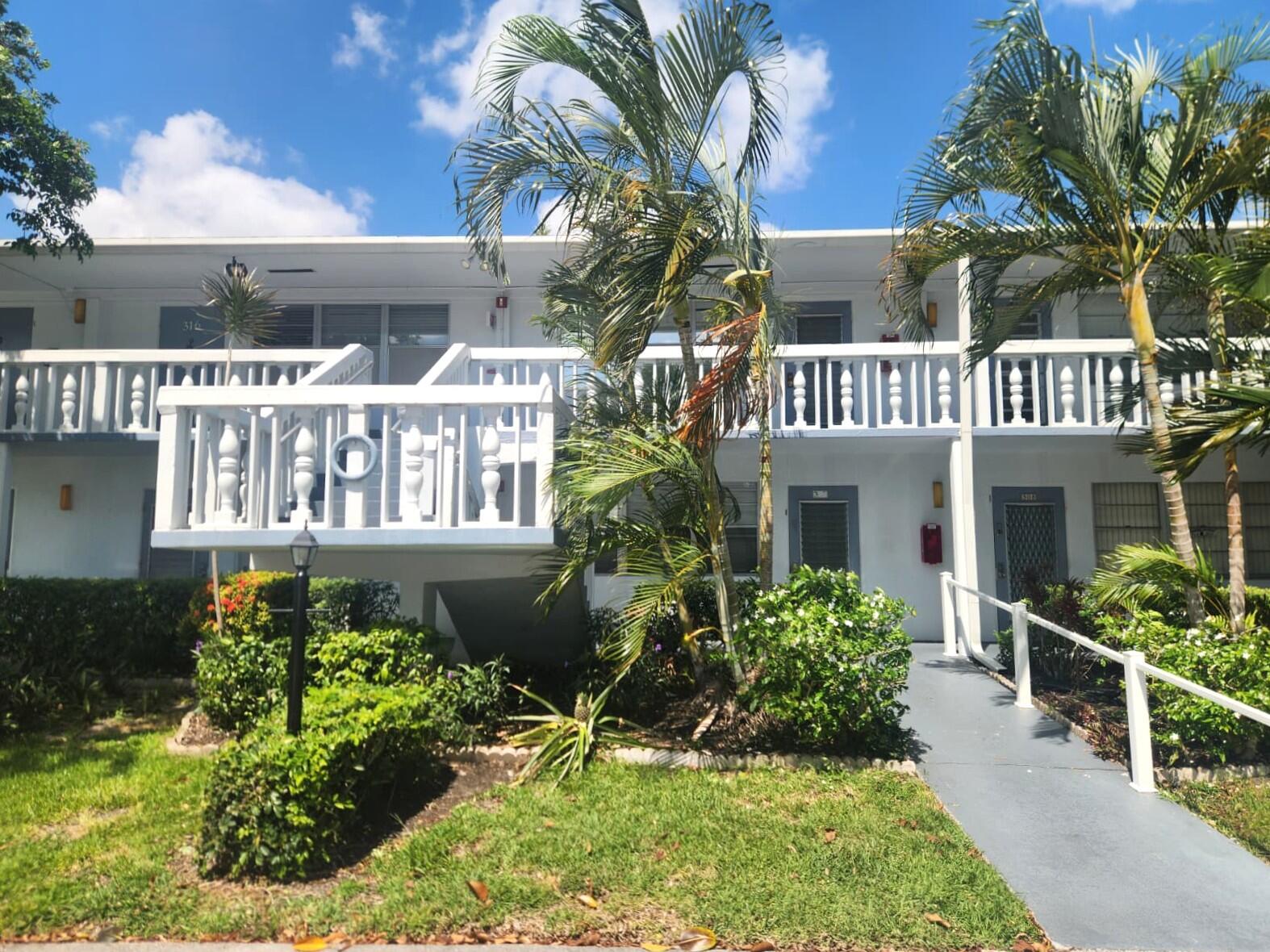 FABULOUS LOCATION IN SOUGHT AFTER CENTURY VILLAGE DEERFIELD BEACH.  ENJOY THE CONVENIENCE OF 1ST FLOOR.  BEST FLOOR PLAN IN THE COMMUNITY FEATURES OVERSIZED LIVING AREA WITH CENTRAL KITCHEN. OVERSIZED PRIMARY SUITE DELIVERFS PLENTY OF SPACE.  NEEDS TLC.   SELLER WILL REMOVE ALL ITEMS PRIOR TO CLOSING.