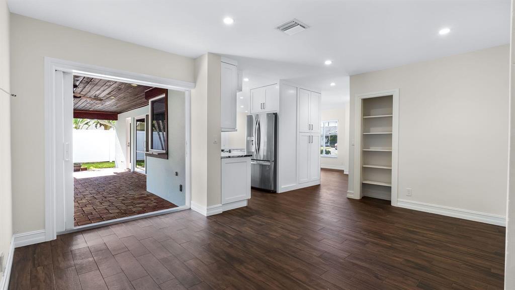 BOCA RATON SQUARE UNIT 1 - Residential Lease