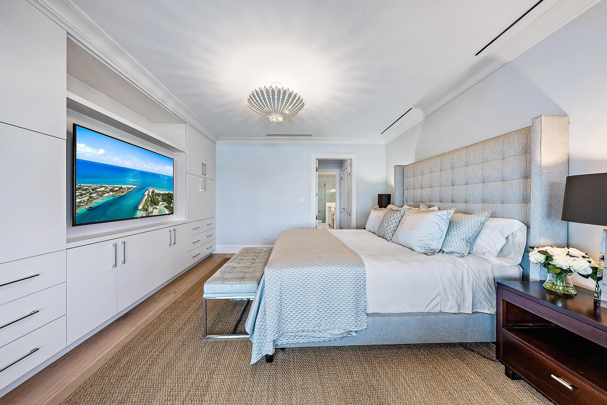 THREE HUNDRED OCEAN BLVD APTS INC - Residential