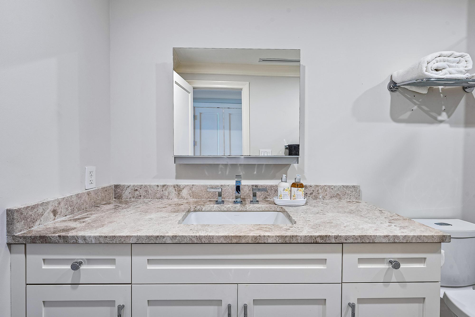 THREE HUNDRED OCEAN BLVD APTS INC - Residential