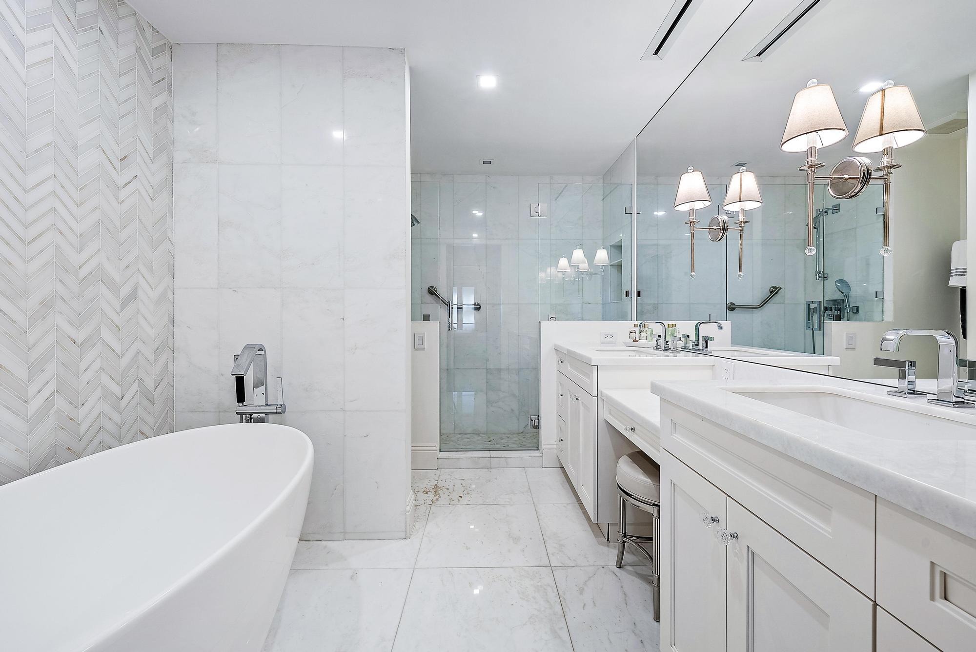 THREE HUNDRED OCEAN BLVD APTS INC - Residential