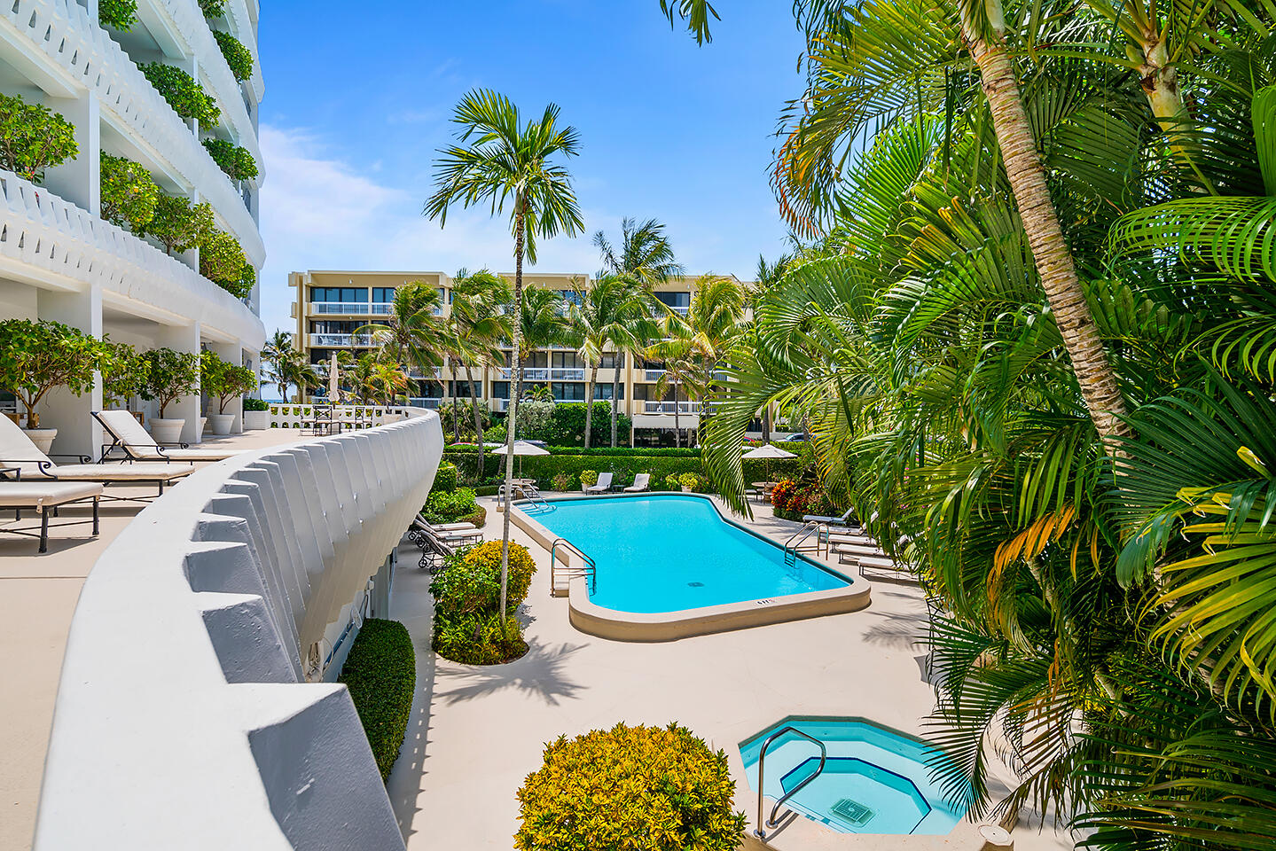 THREE HUNDRED OCEAN BLVD APTS INC - Residential