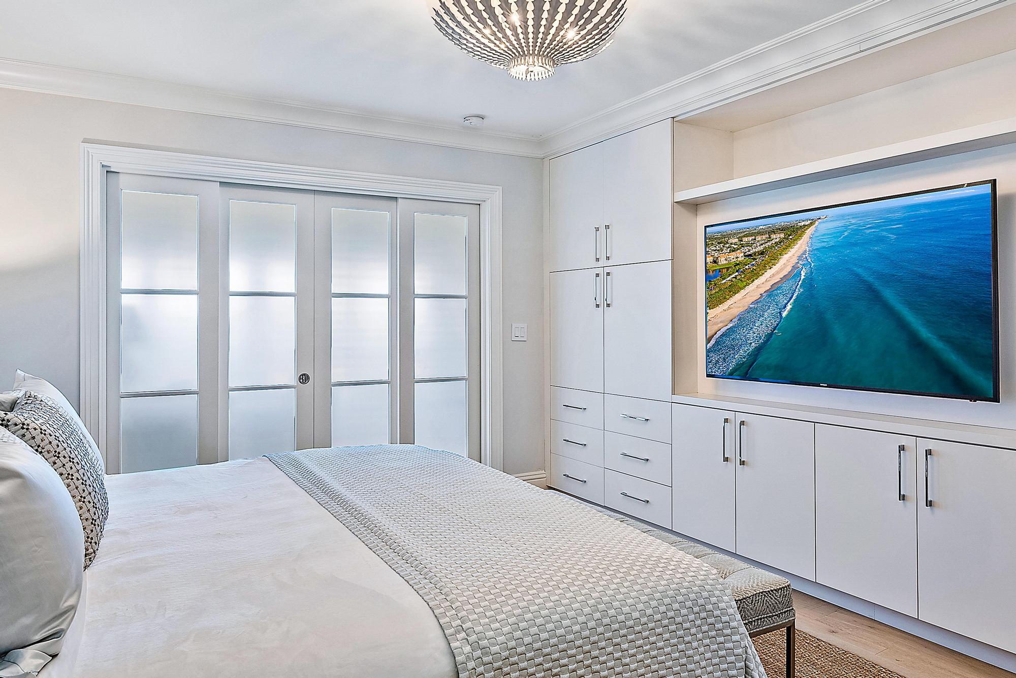 THREE HUNDRED OCEAN BLVD APTS INC - Residential