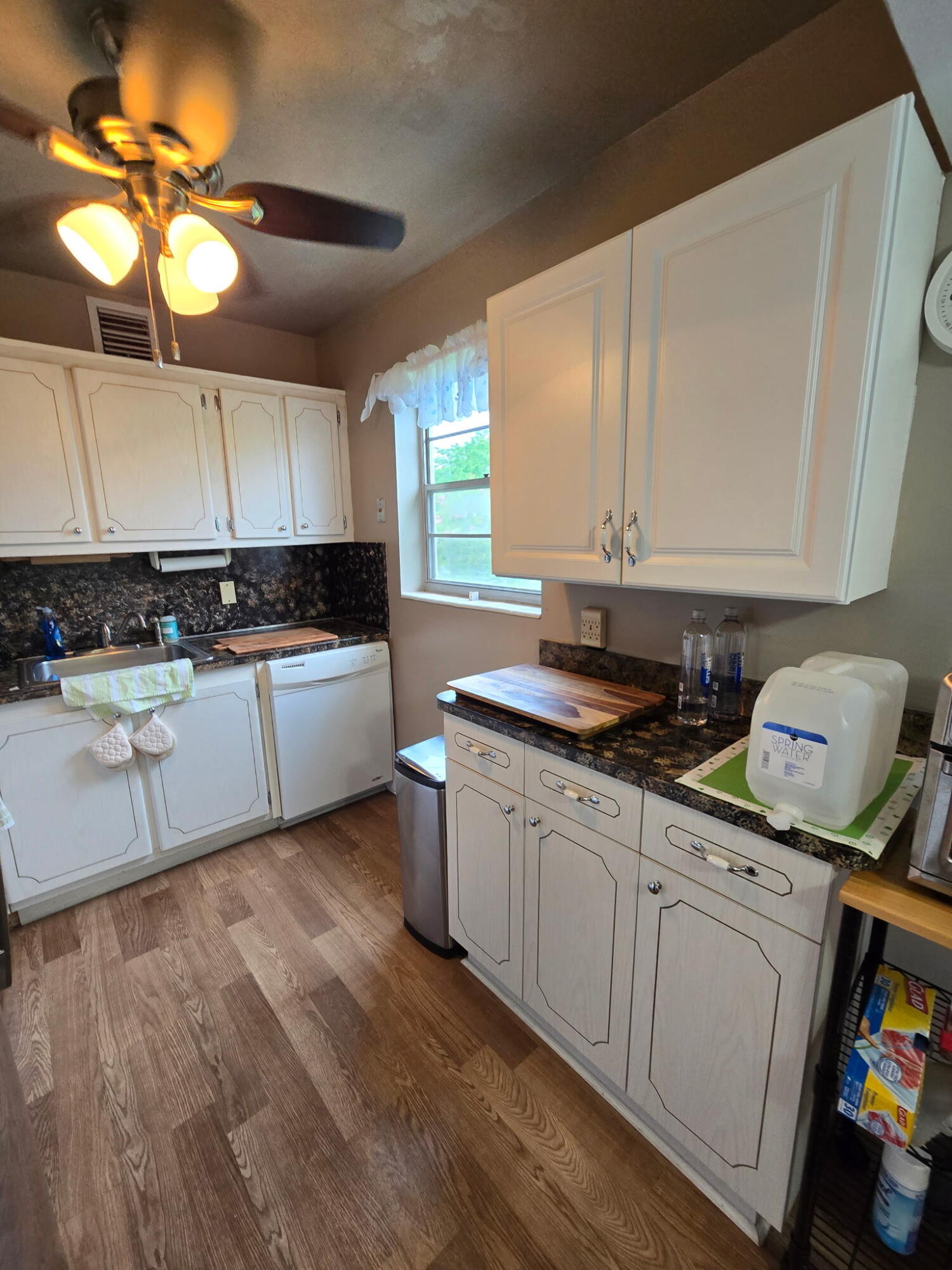 MARKHAM P CONDO - Residential Lease