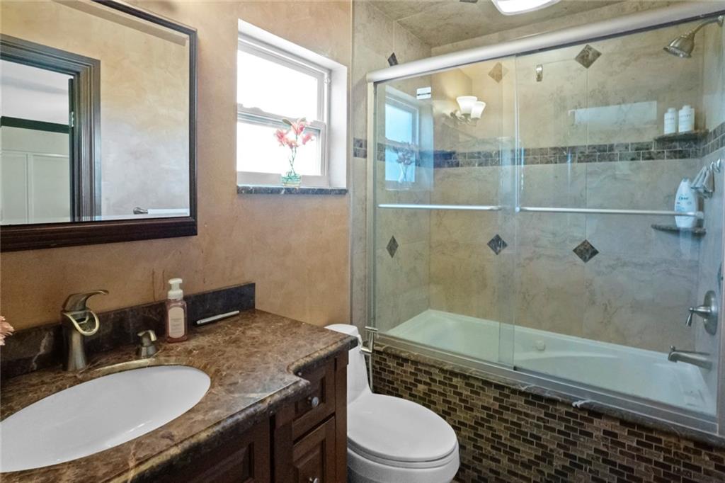 Crystal Lake 4th Sec 66-1 - Residential